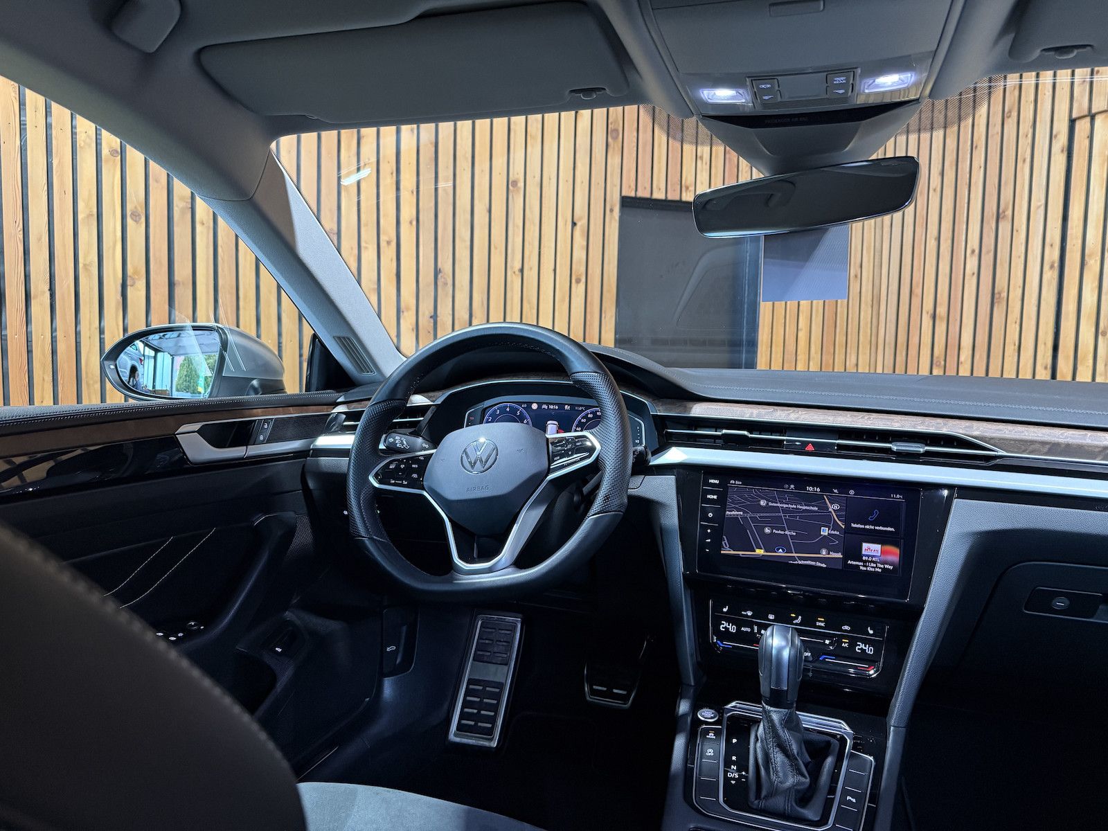 Fahrzeugabbildung Volkswagen Arteon SB. 2,0 TSI DSG *Navi*LED*Virtual*Kam*AHK