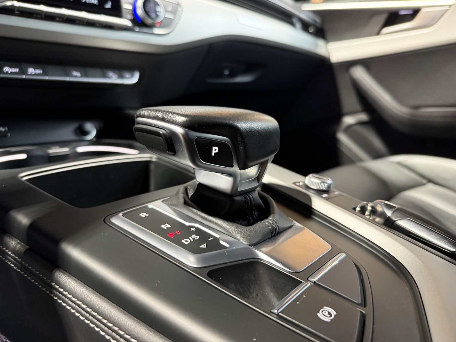 Fahrzeugabbildung Audi A4 Allroad 40TDI qu. Aut. Navi*LED*Leder*Kam*AHK