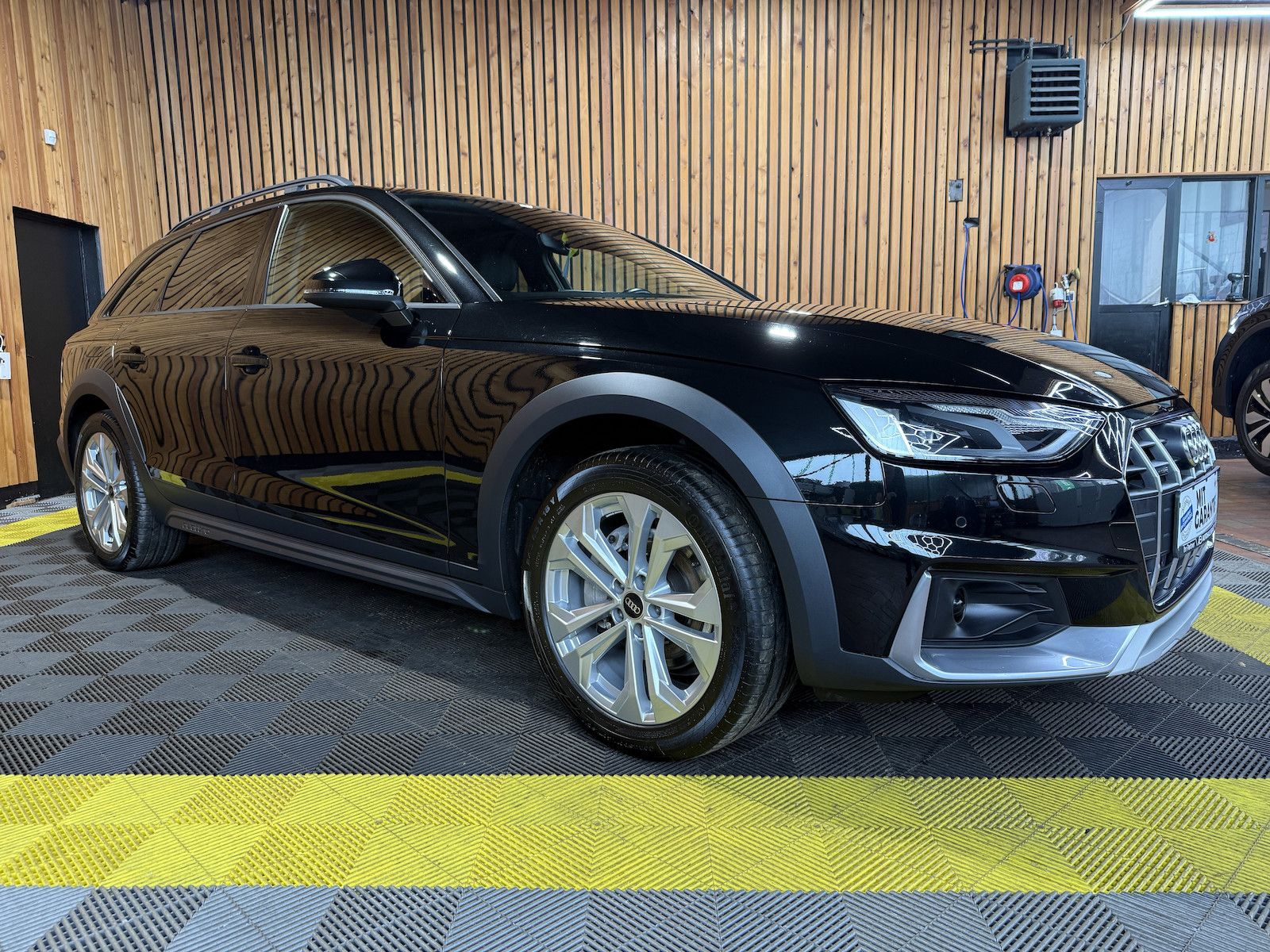 Fahrzeugabbildung Audi A4 Allroad 40TDI qu. Aut. Navi*LED*Leder*Kam*AHK