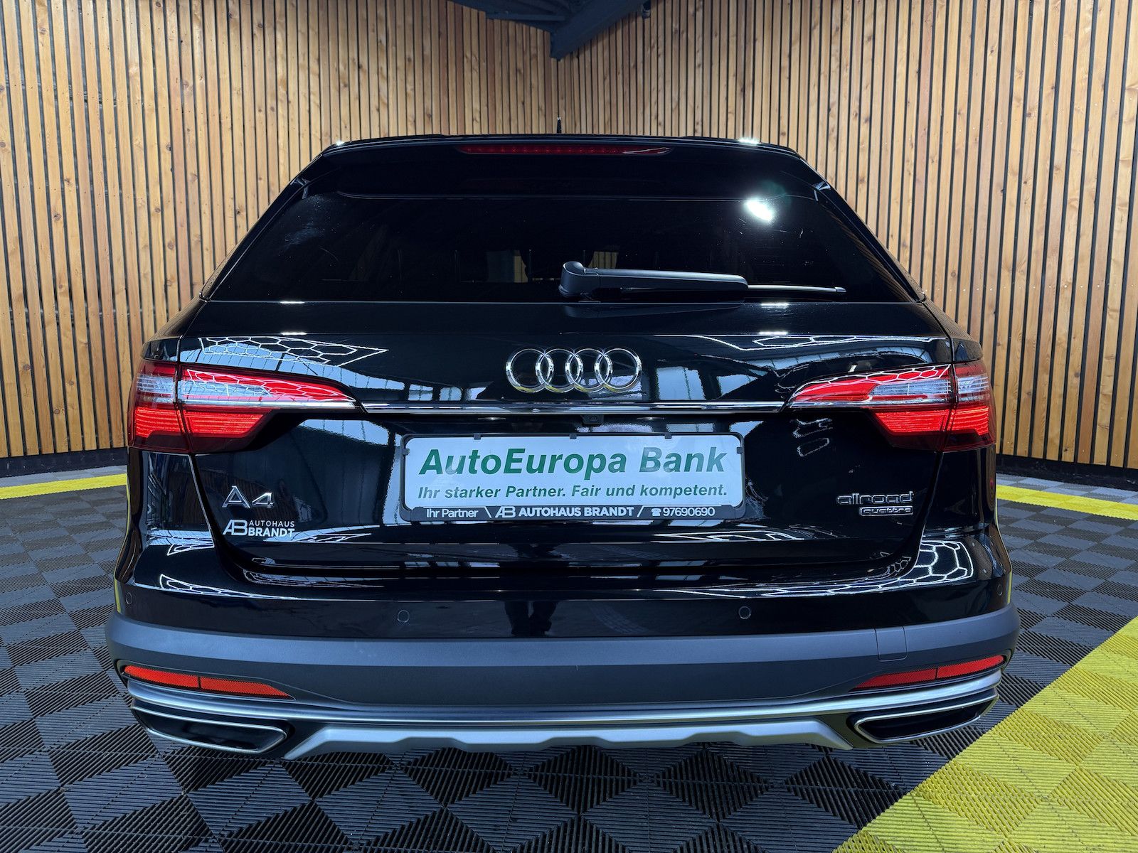 Fahrzeugabbildung Audi A4 Allroad 40TDI qu. Aut. Navi*LED*Leder*Kam*AHK