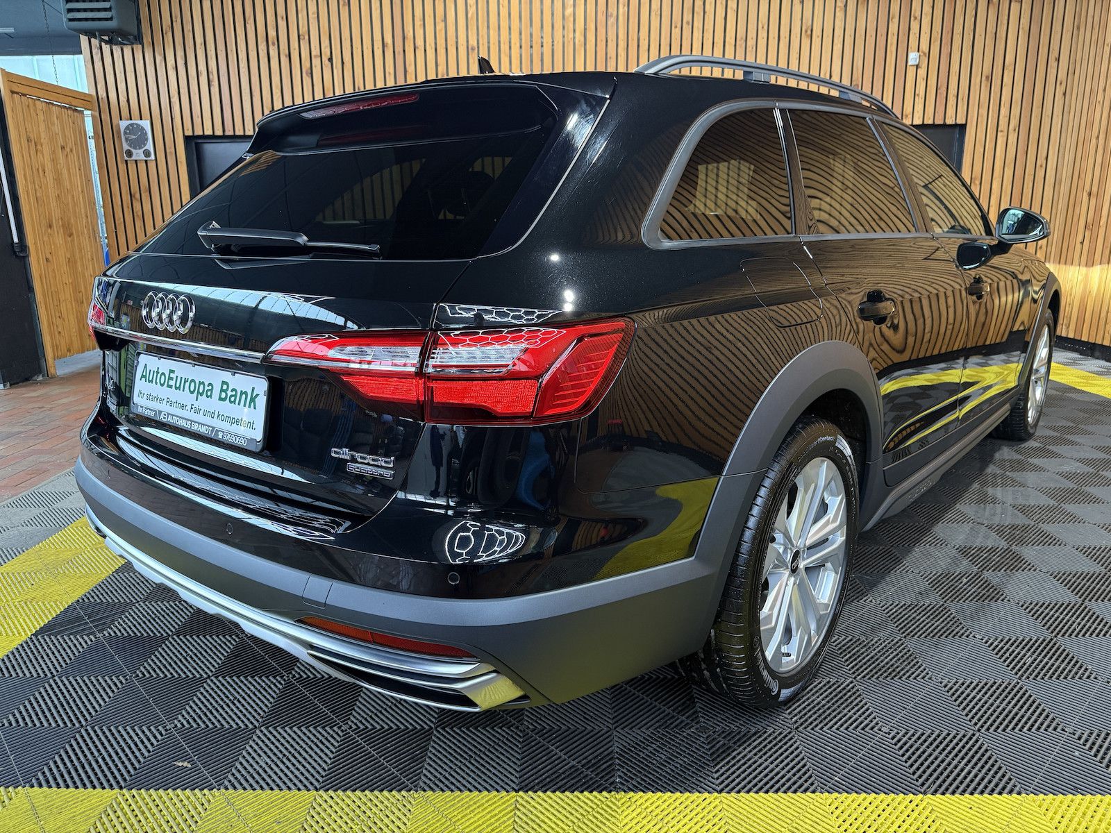 Fahrzeugabbildung Audi A4 Allroad 40TDI qu. Aut. Navi*LED*Leder*Kam*AHK