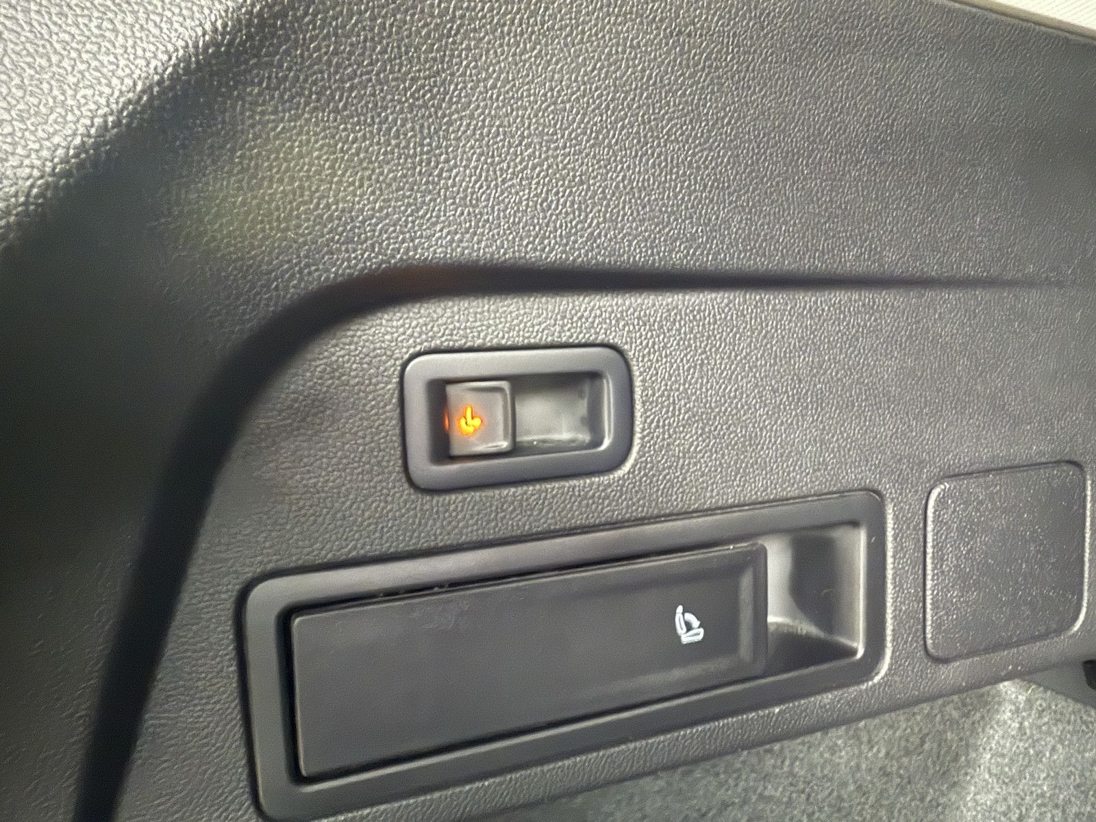 Fahrzeugabbildung Volkswagen Tiguan Allspace 2,0 TDI Move 4M DSG Navi*Kam*AHK