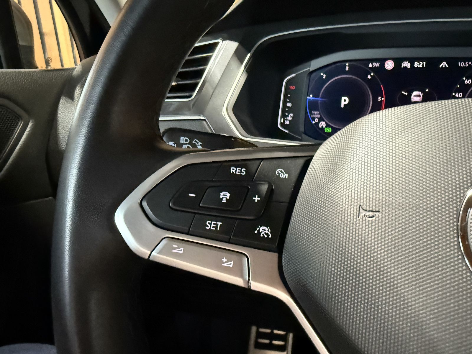Fahrzeugabbildung Volkswagen Tiguan Allspace 2,0 TDI Move 4M DSG Navi*Kam*AHK