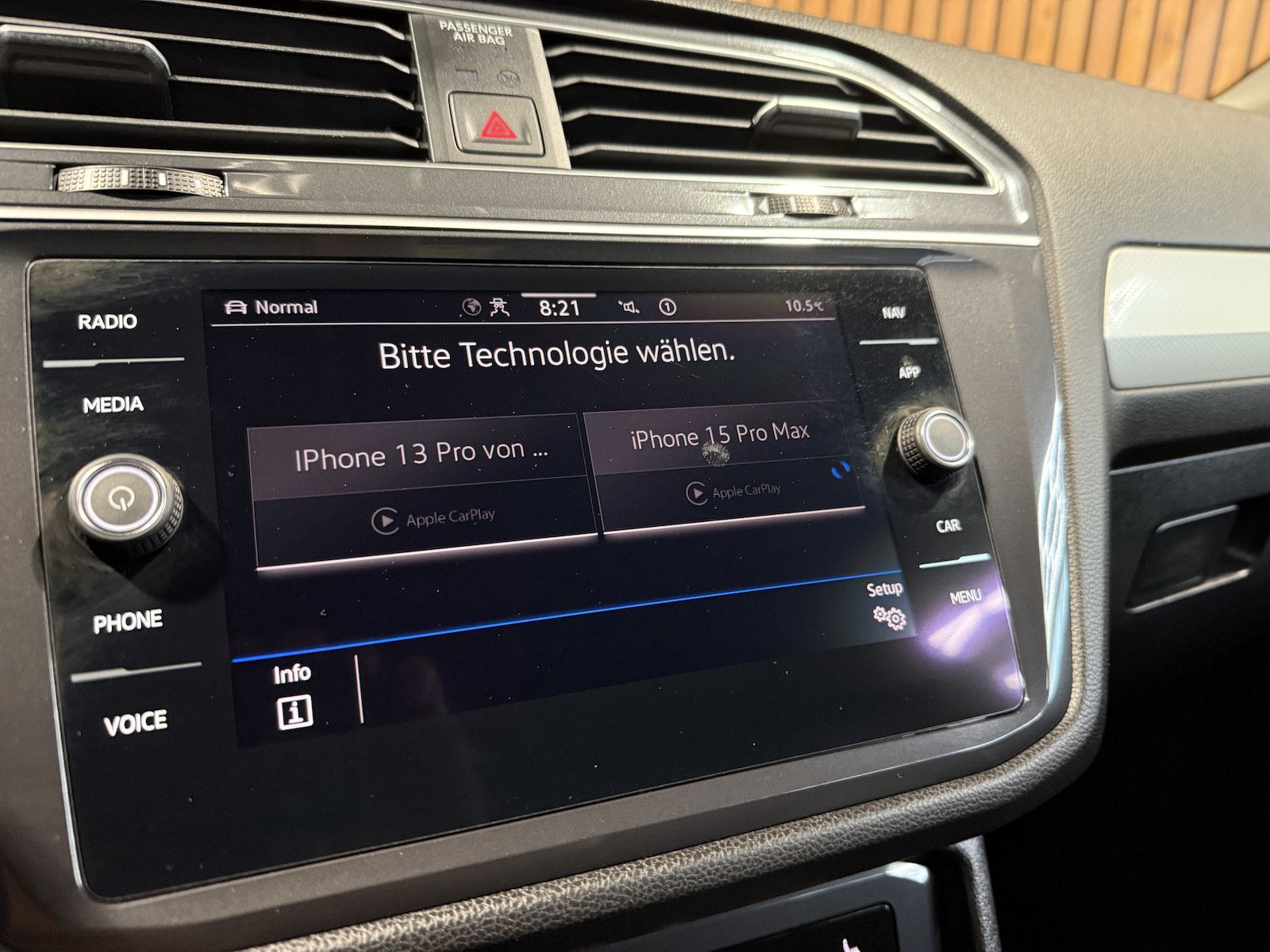 Fahrzeugabbildung Volkswagen Tiguan Allspace 2,0 TDI Move 4M DSG Navi*Kam*AHK