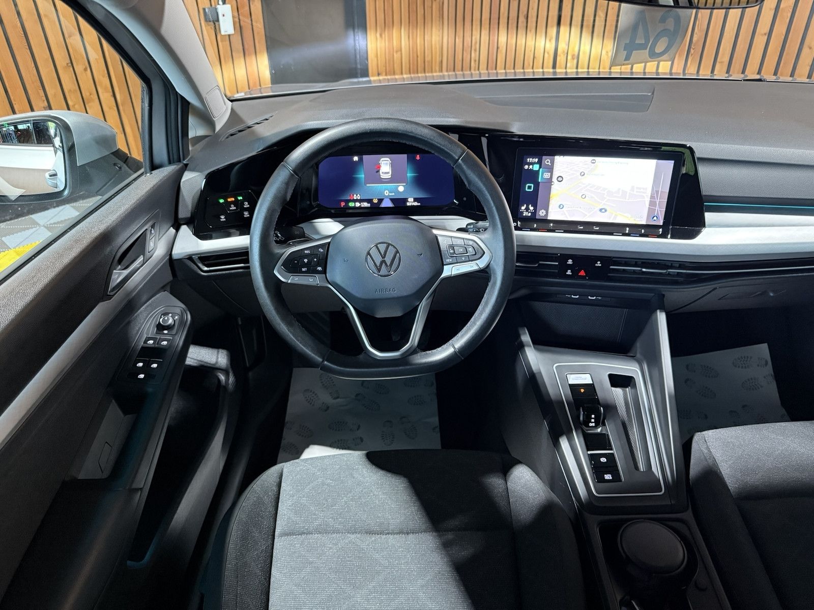Fahrzeugabbildung Volkswagen Golf Variant 2,0 TDI DSG *Navi*LED*ACC*Kam*AHK*