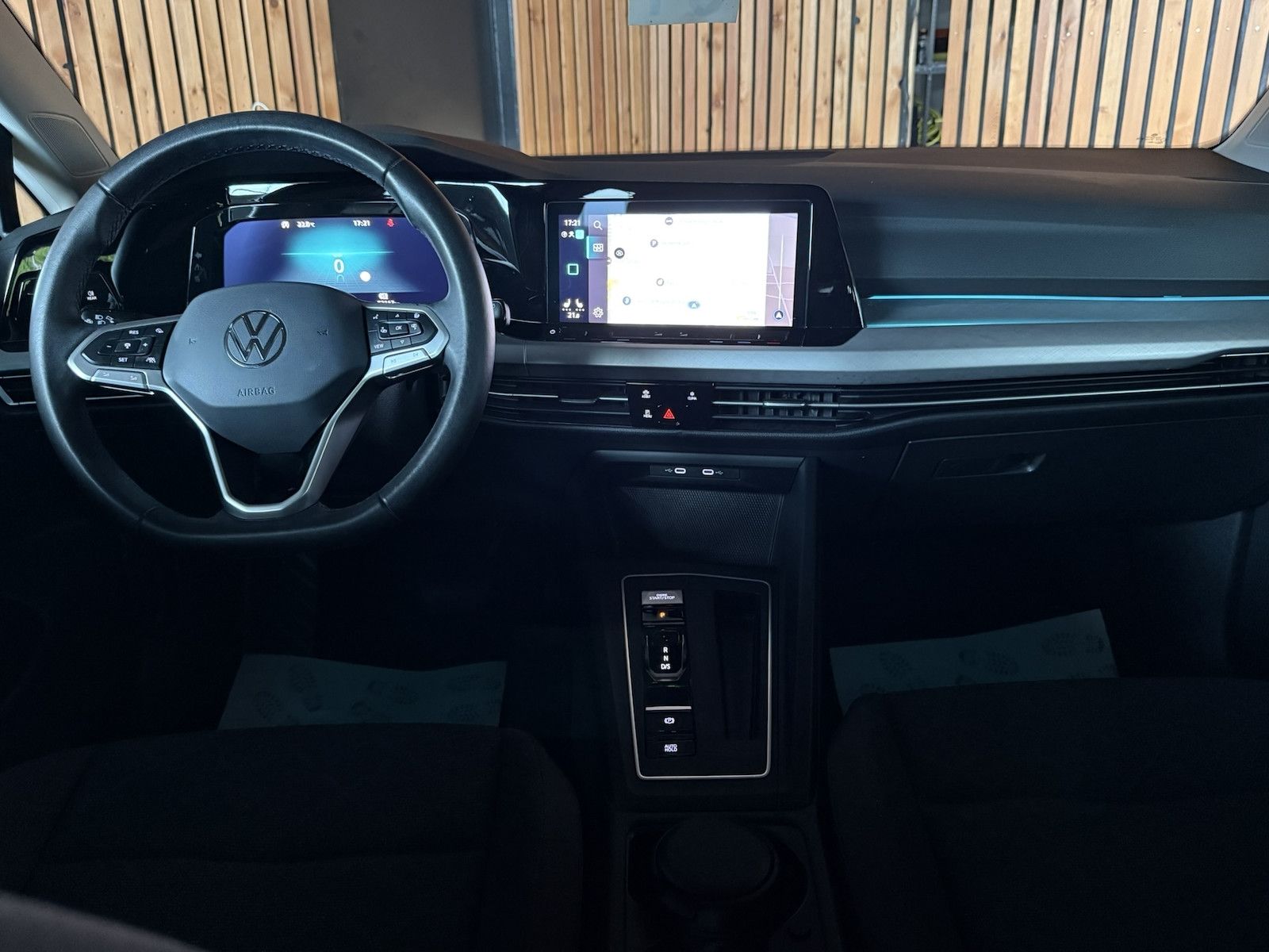 Fahrzeugabbildung Volkswagen Golf Variant 2,0 TDI DSG *Navi*LED*ACC*Kam*AHK*