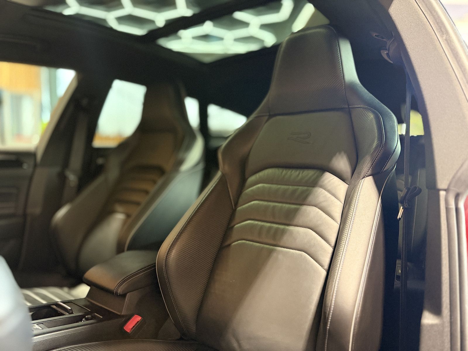 Fahrzeugabbildung Volkswagen Arteon SB.2,0 TSI R-Line Navi*Kam*Virtual*AHK*IQ