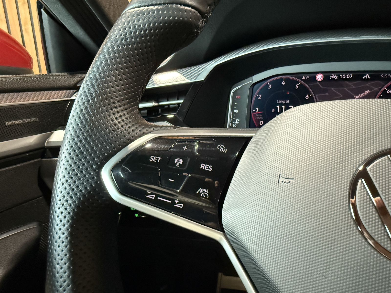 Fahrzeugabbildung Volkswagen Arteon SB.2,0 TSI R-Line Navi*Kam*Virtual*AHK*IQ