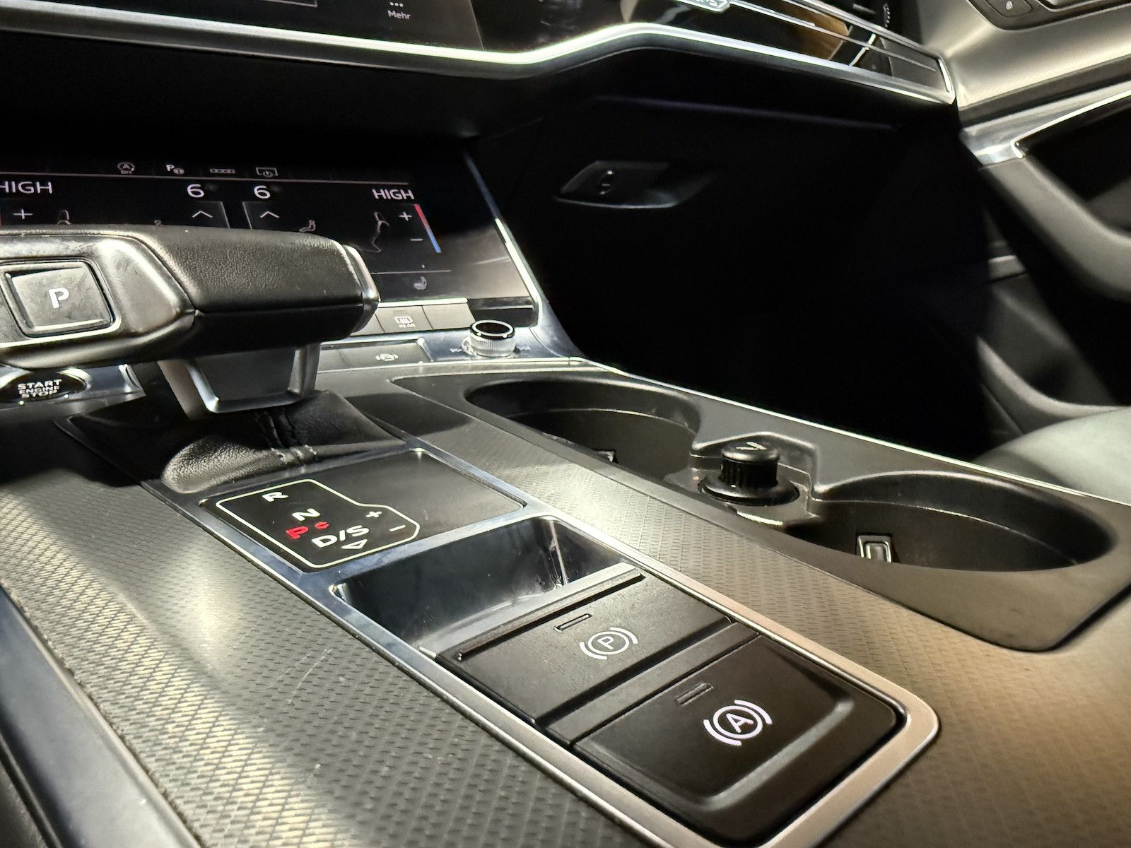 Fahrzeugabbildung Audi A6 Avant 2,0 TDI qu. *Navi*ACC*LED*AHK*Leder*