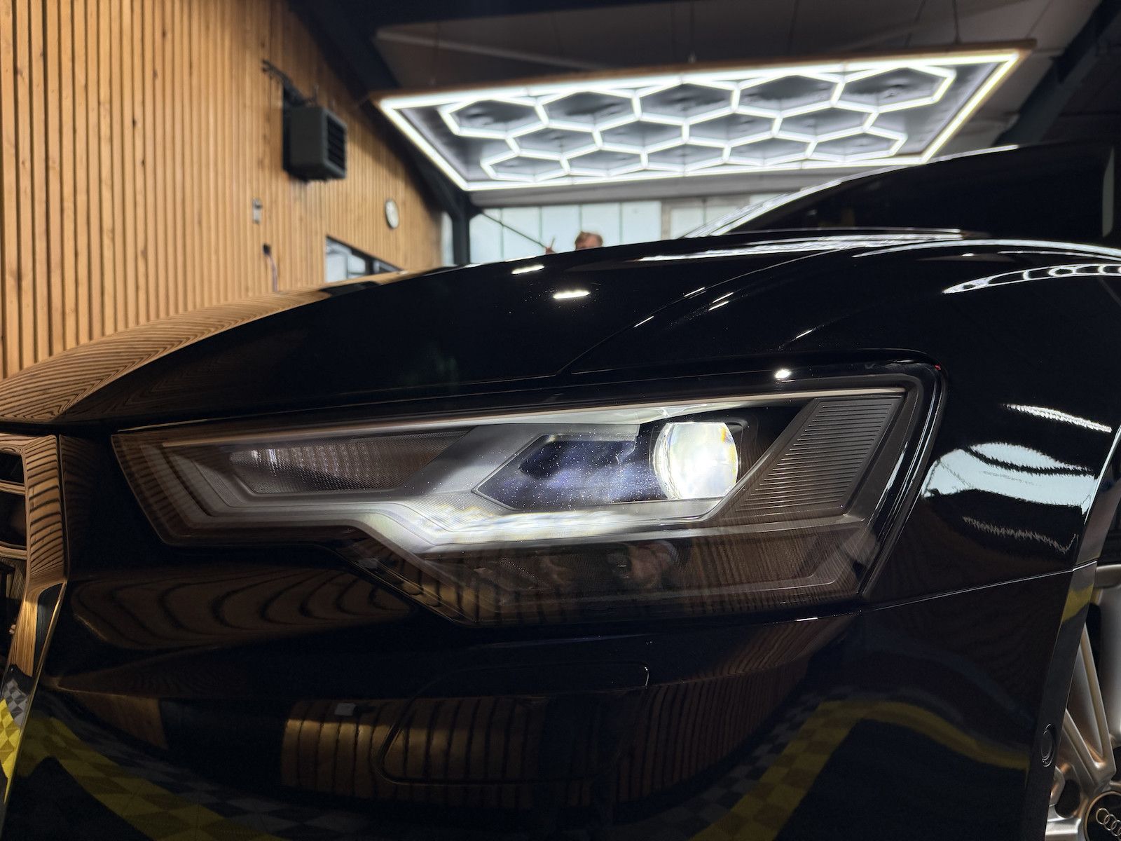 Fahrzeugabbildung Audi A6 Avant 2,0 TDI qu. *Navi*ACC*LED*AHK*Leder*