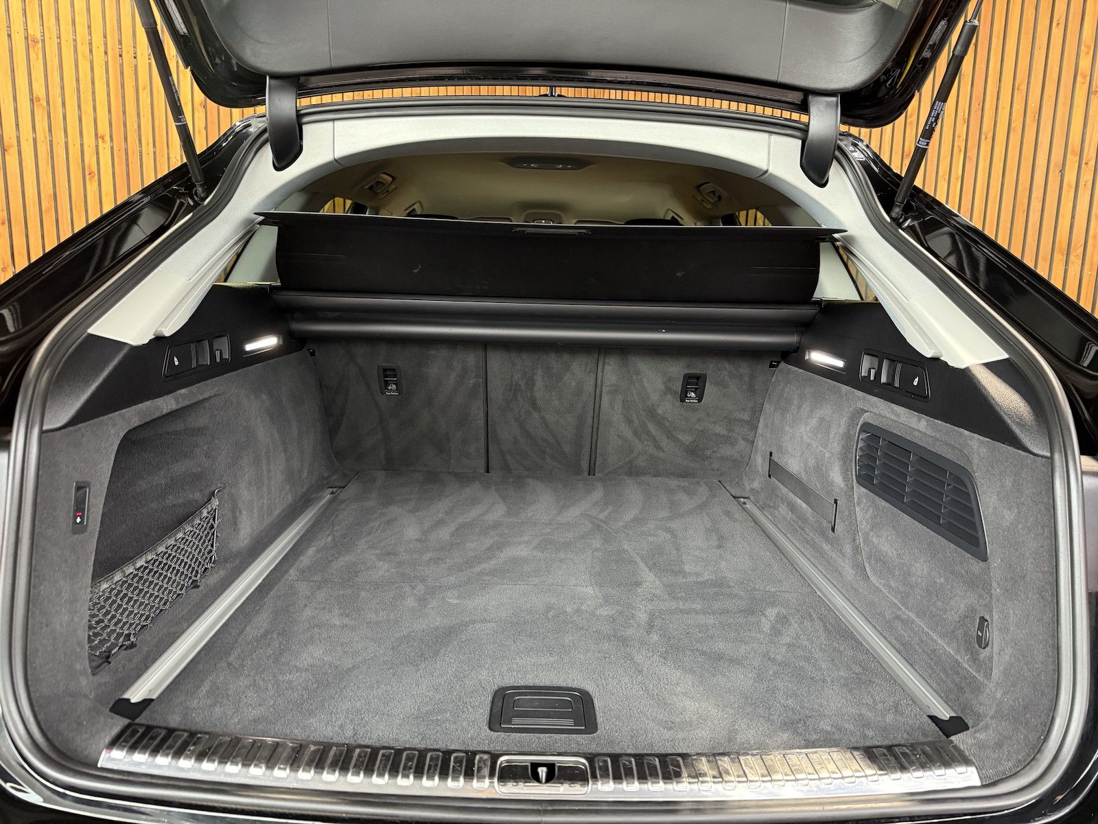 Fahrzeugabbildung Audi A6 Avant 2,0 TDI qu. *Navi*ACC*LED*AHK*Leder*