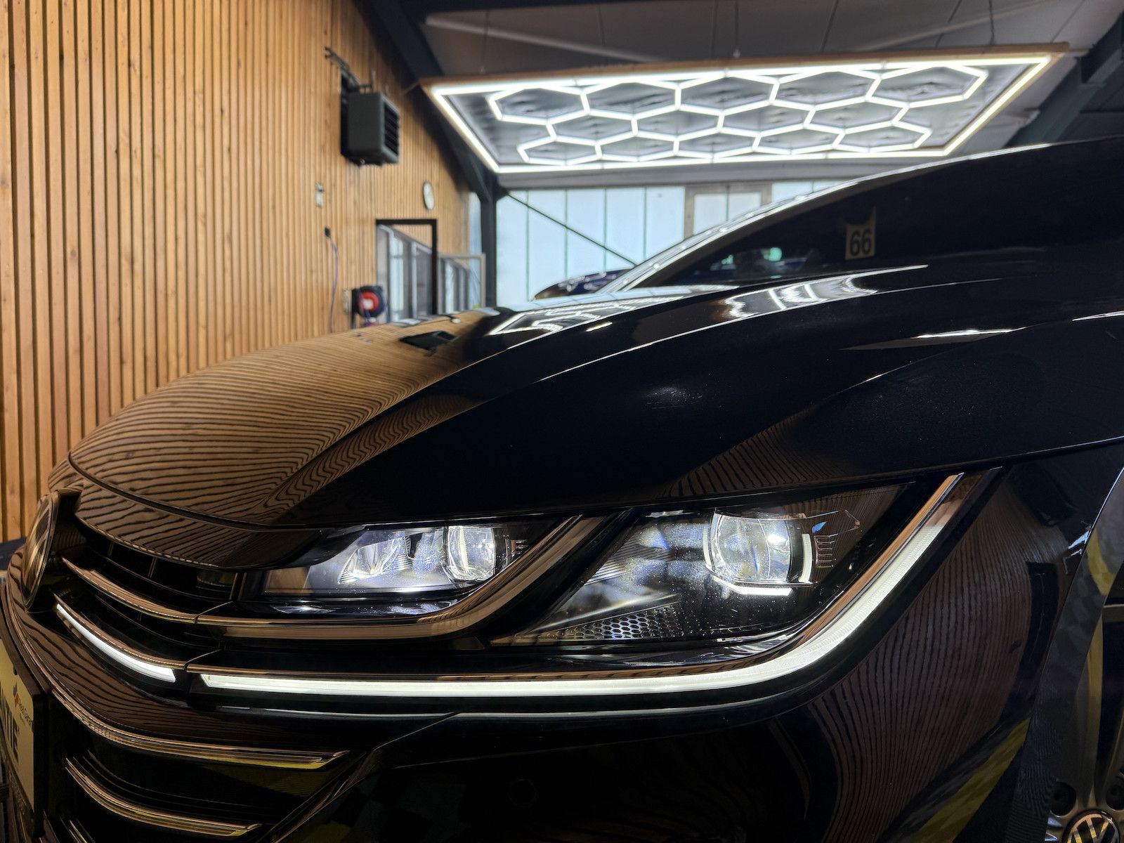 Fahrzeugabbildung Volkswagen Arteon SB.2,0 TSI R-Line Navi*Kam*Virtual*AHK*IQ