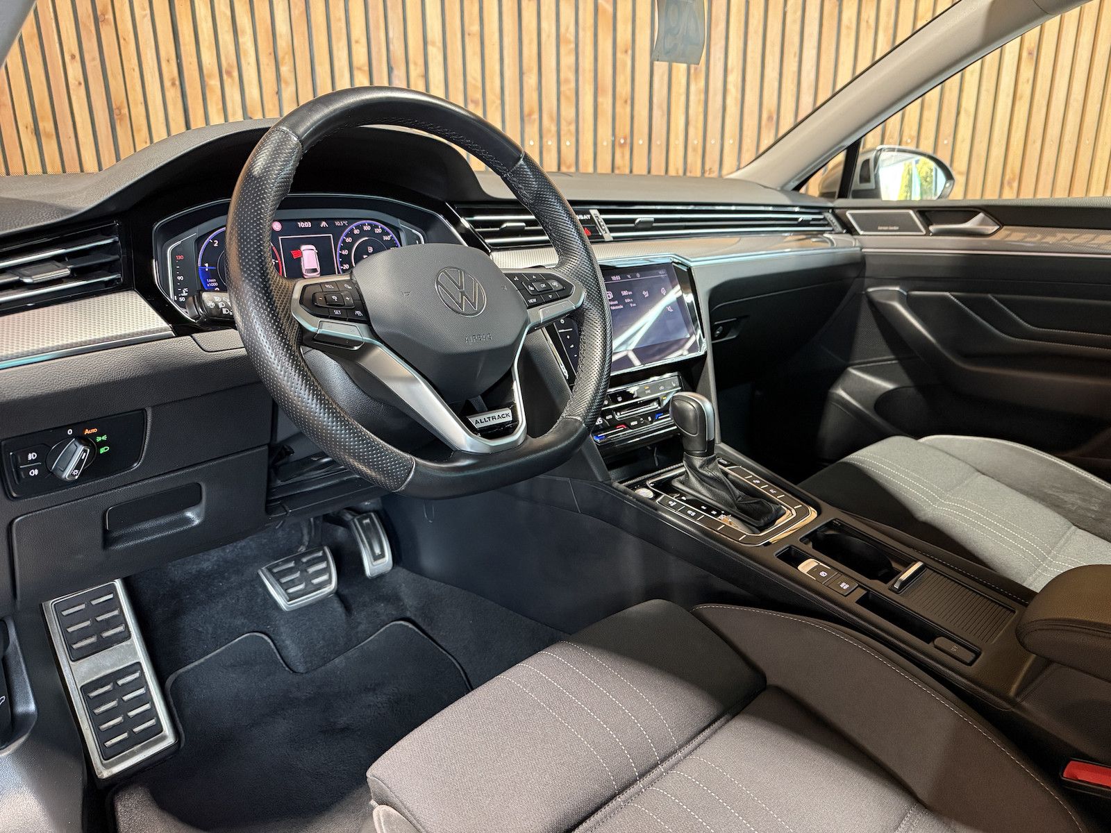 Fahrzeugabbildung Volkswagen Passat Alltrack 4M DSG *Navi*IQ*AHK*360*Vir*Pano