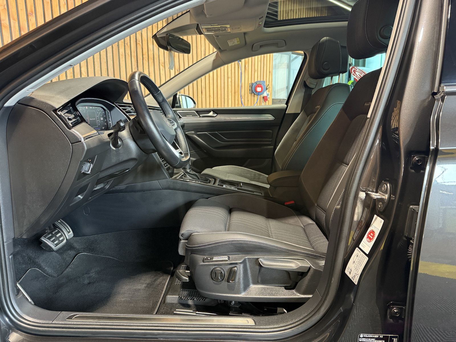 Fahrzeugabbildung Volkswagen Passat Alltrack 4M DSG *Navi*IQ*AHK*360*Vir*Pano