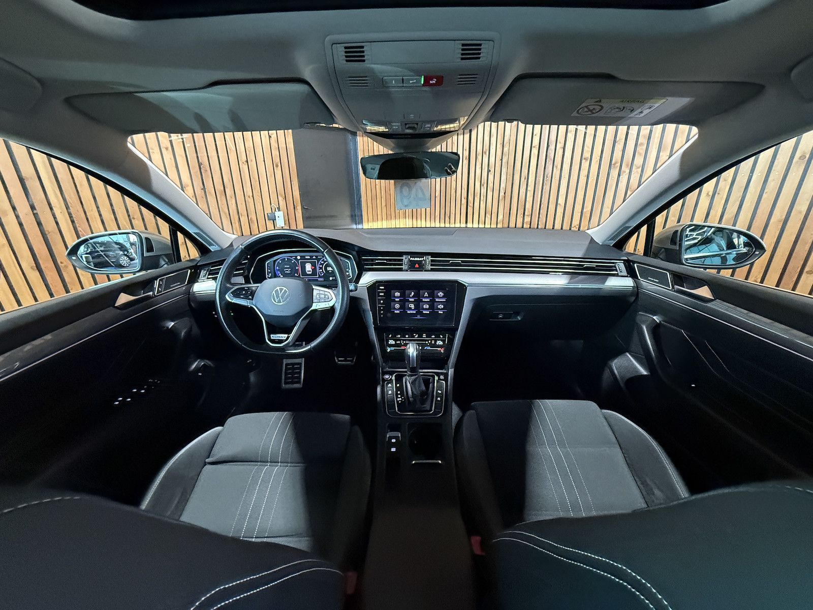 Fahrzeugabbildung Volkswagen Passat Alltrack 4M DSG *Navi*IQ*AHK*360*Vir*Pano