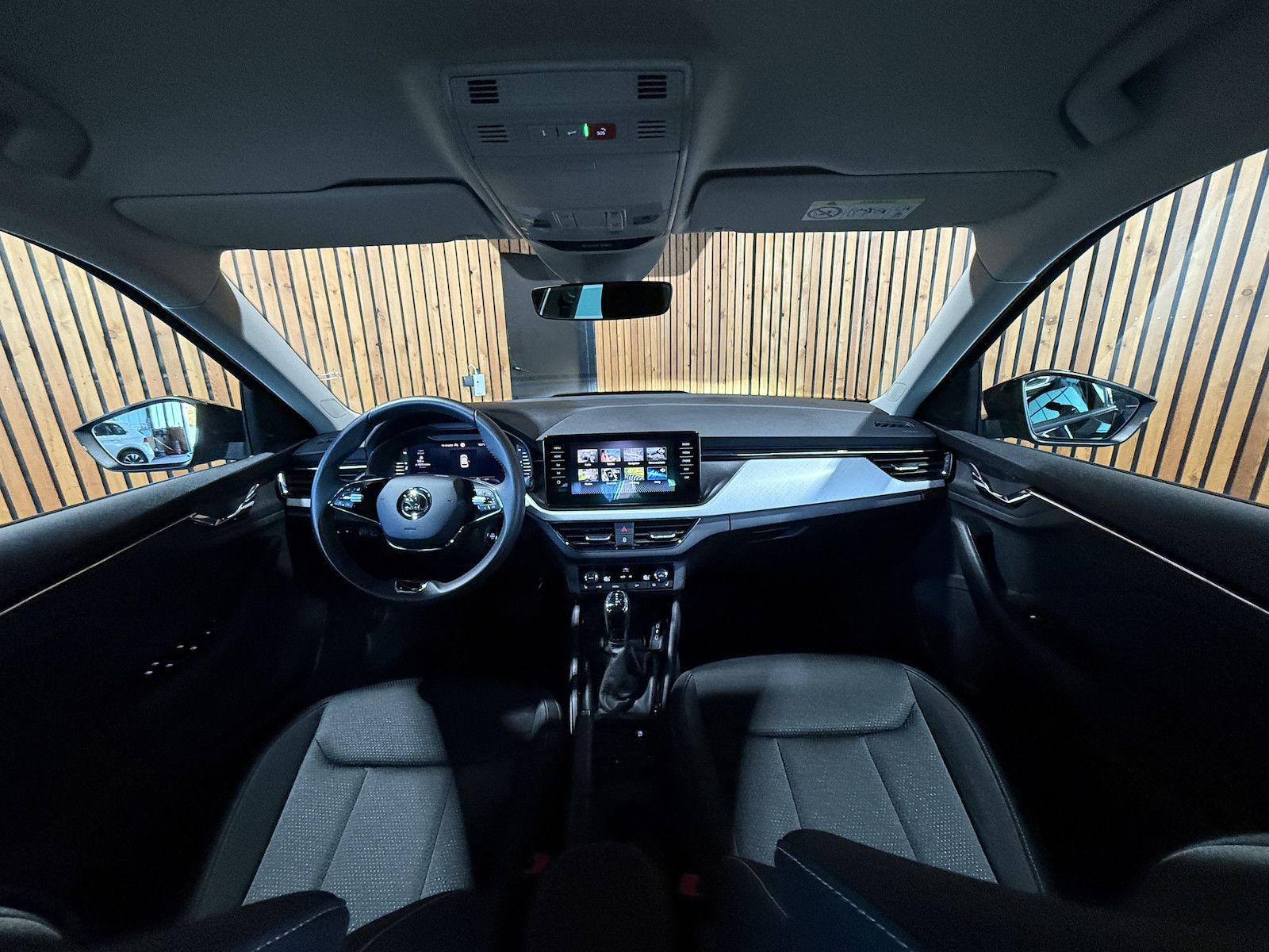 Fahrzeugabbildung SKODA Kamiq TSI Tour DSG *Navi*LED*Kam*Virtual*ACC*