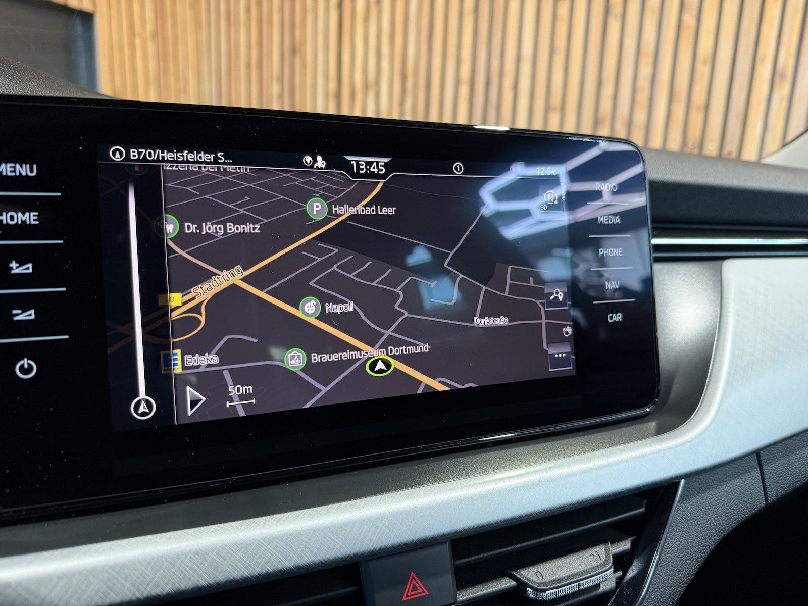 Fahrzeugabbildung SKODA Kamiq TSI Tour DSG *Navi*LED*Kam*Virtual*ACC*