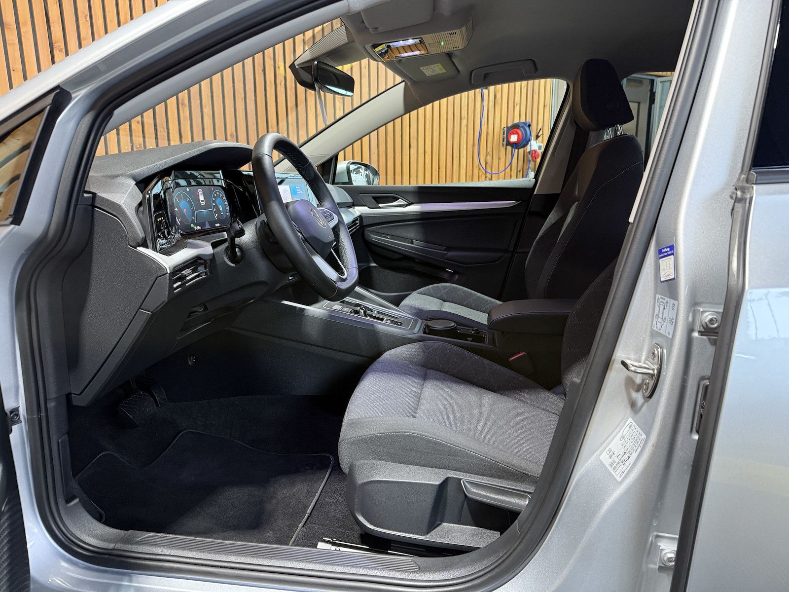 Fahrzeugabbildung Volkswagen Golf Variant 2,0 TDI DSG *Navi*ACC*LED*AHK*Kam*