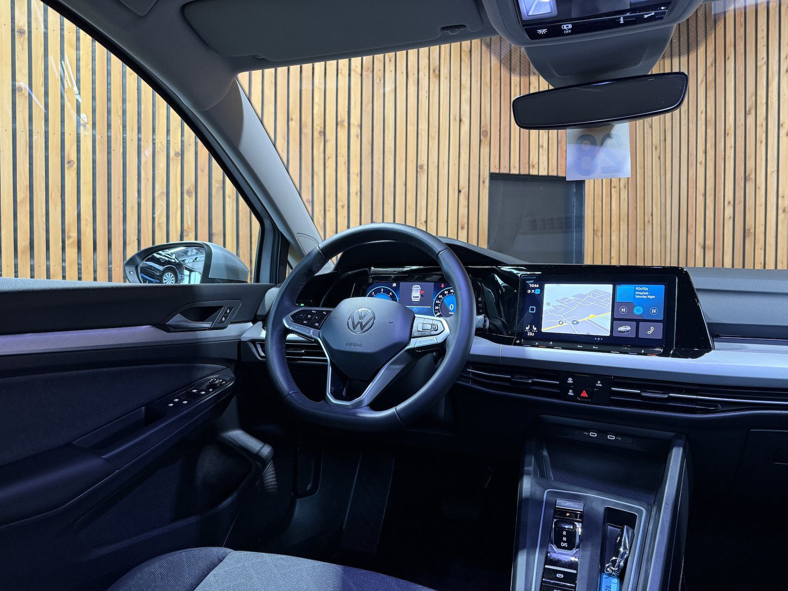 Fahrzeugabbildung Volkswagen Golf Variant 2,0 TDI DSG *Navi*ACC*LED*AHK*Kam*