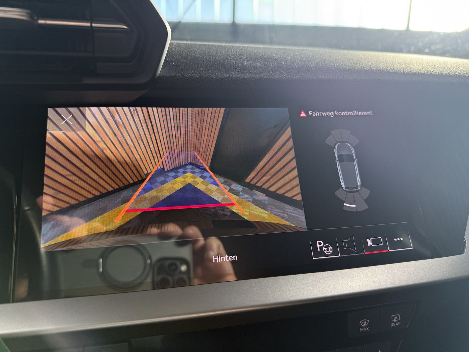 Fahrzeugabbildung Audi A3 Sportback advanced TDI *Navi*LED*Kam*Virtual*