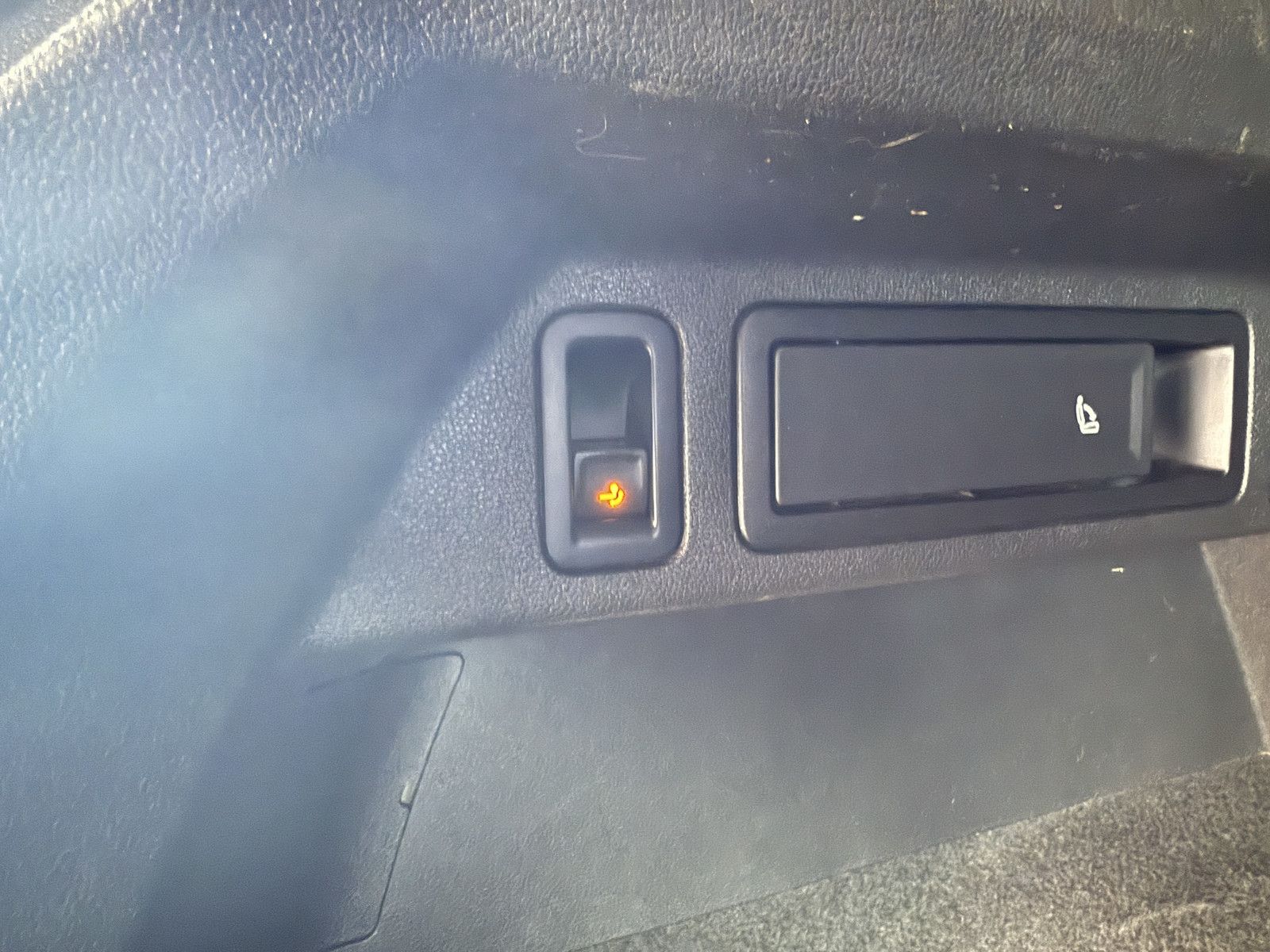 Fahrzeugabbildung Volkswagen Tiguan 2,0 TDI 4Motion DSG *Navi*ACC*Kam*LED*AHK