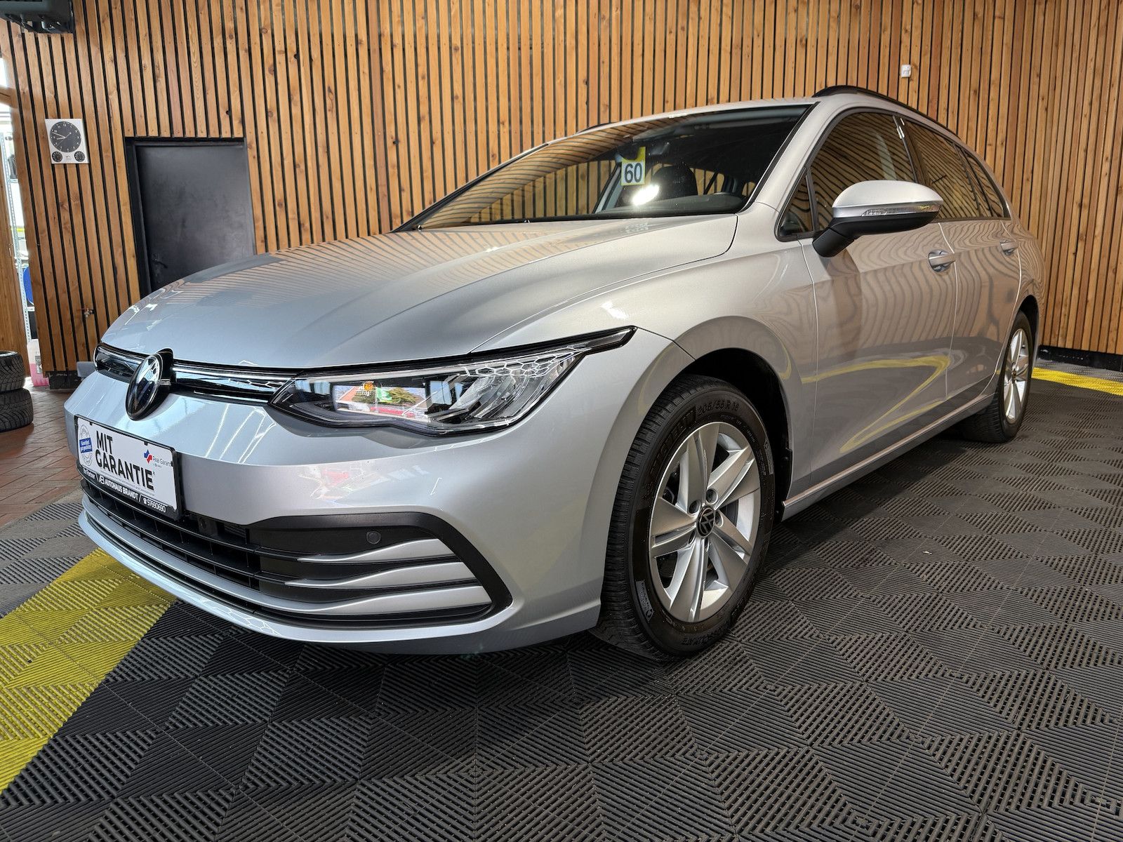 Volkswagen Golf Variant 1,5 eTSI DSG Life Navi*Virt*AHK*LED
