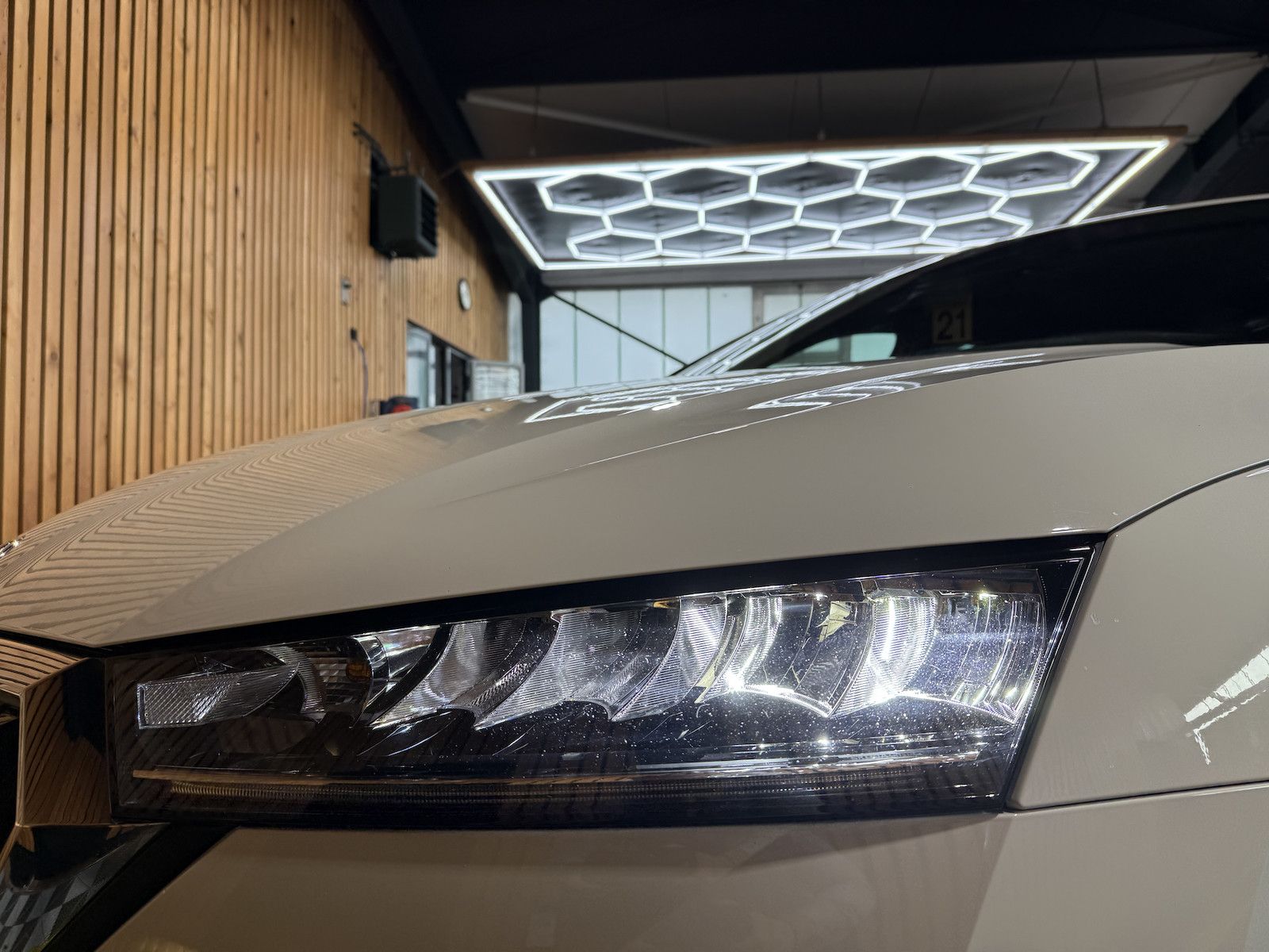 Fahrzeugabbildung SKODA Octavia Combi 2,0 TDI DSG *Navi*LED*ACC*Head*Vir