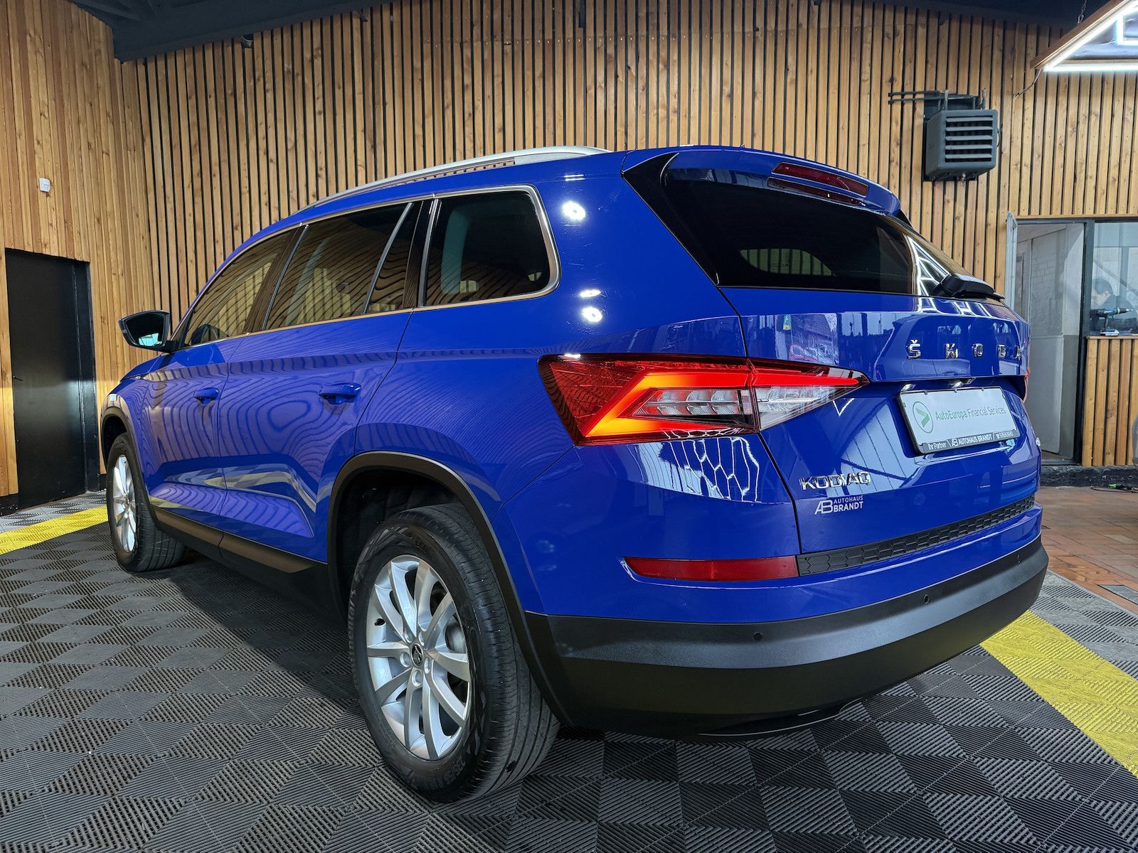 Fahrzeugabbildung SKODA Kodiaq Style 4x4 TDI DSG *Nav*LED*ACC*AHK*Kamera