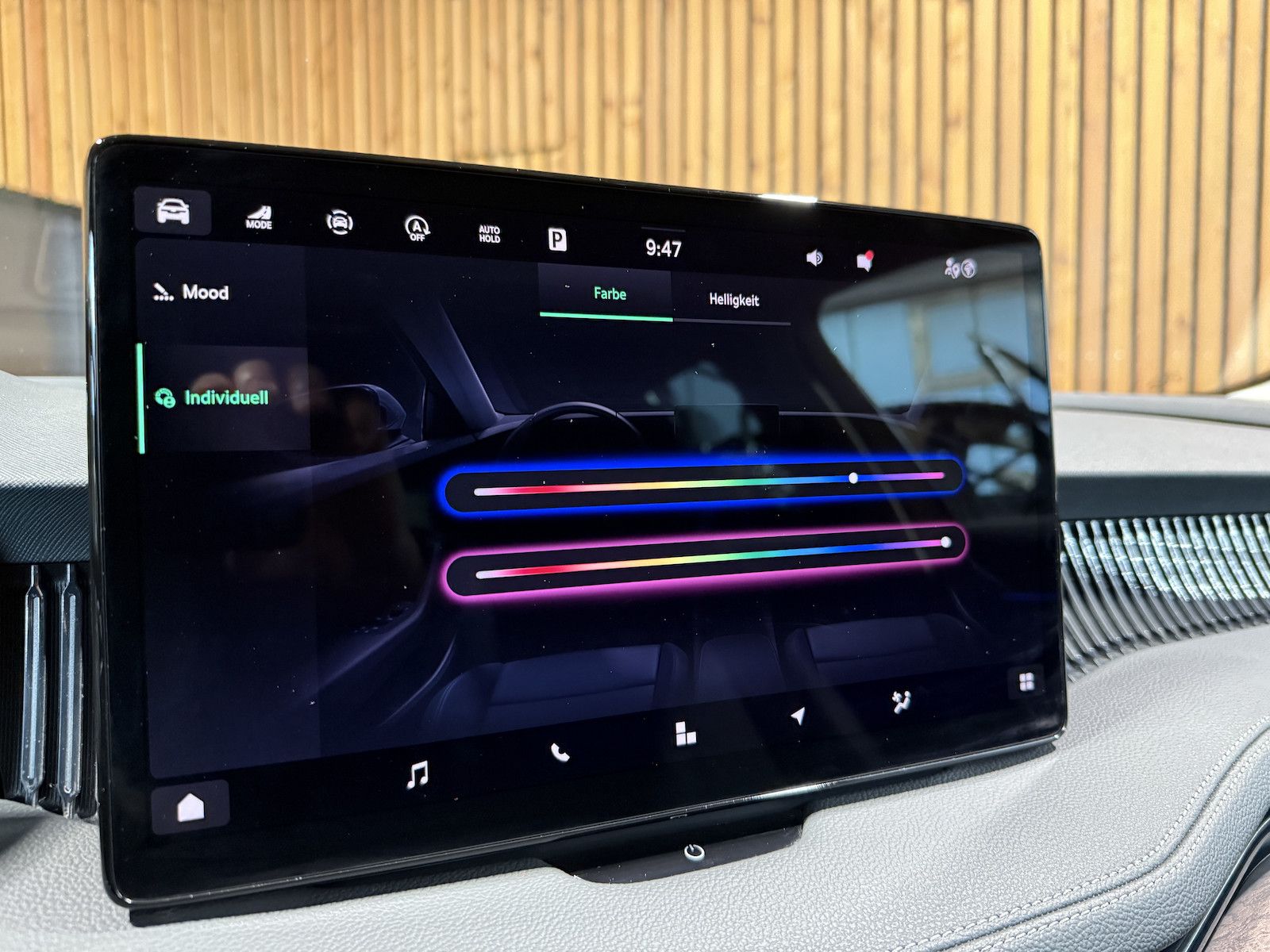 Fahrzeugabbildung SKODA Superb Combi e-TSI L&K *Navi*Kam*AHK*Leder*DCC*