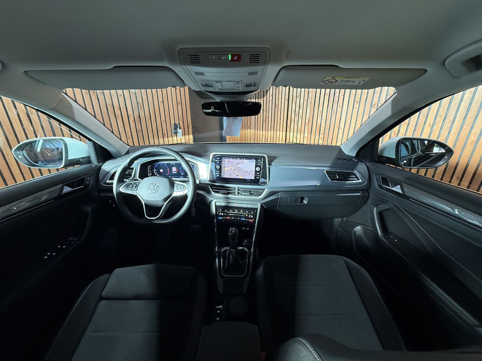Fahrzeugabbildung Volkswagen T-Roc 2,0 TDI Style DSG Navi*LED*Kam*Virtual*AHK