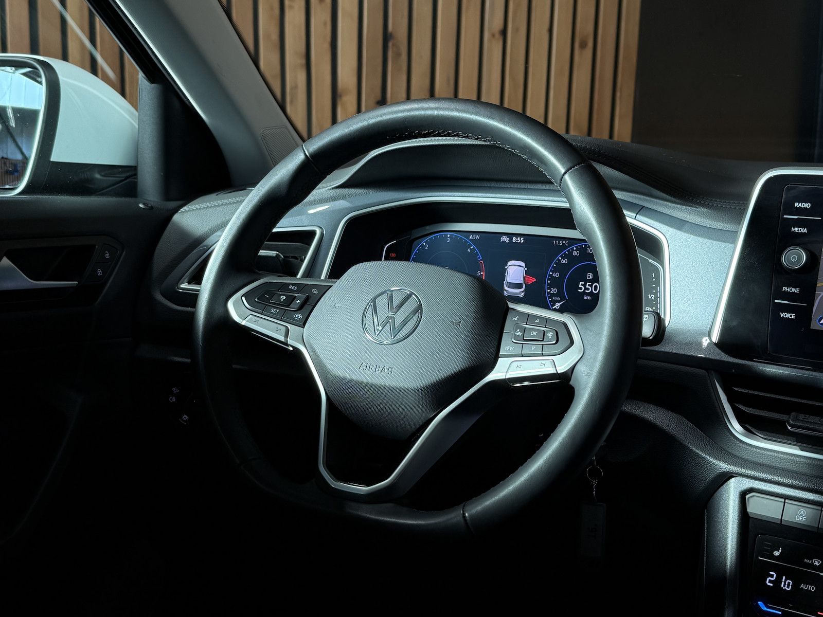 Fahrzeugabbildung Volkswagen T-Roc 2,0 TDI Style DSG Navi*LED*Kam*Virtual*AHK