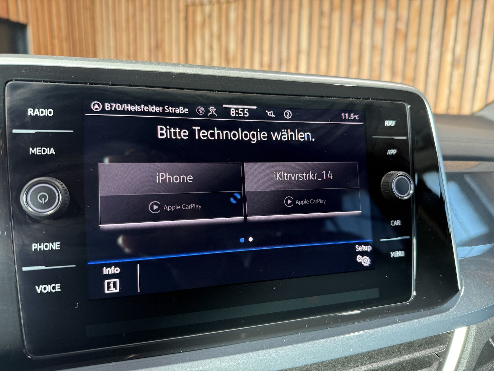 Fahrzeugabbildung Volkswagen T-Roc 2,0 TDI Style DSG Navi*LED*Kam*Virtual*AHK