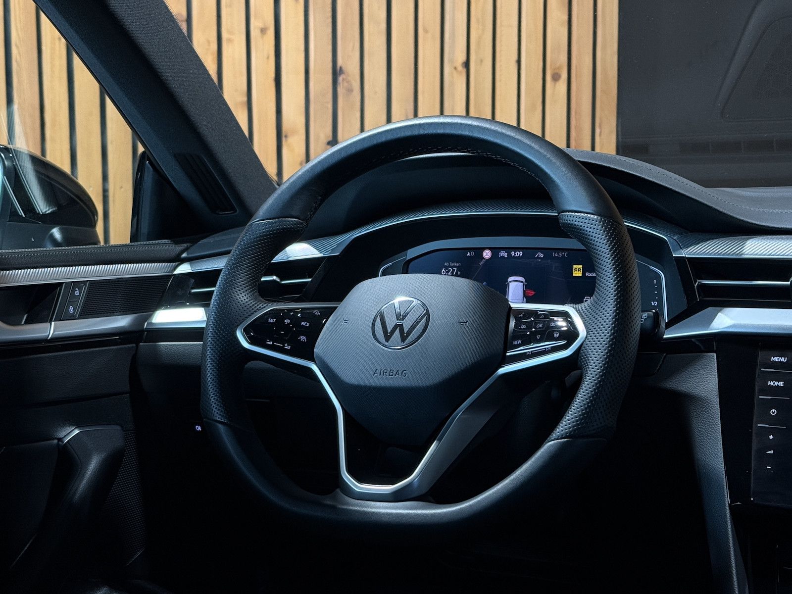 Fahrzeugabbildung Volkswagen Arteon 1.4 eHybrid SB. R-Line Navi*AHK*DCC*Kessy