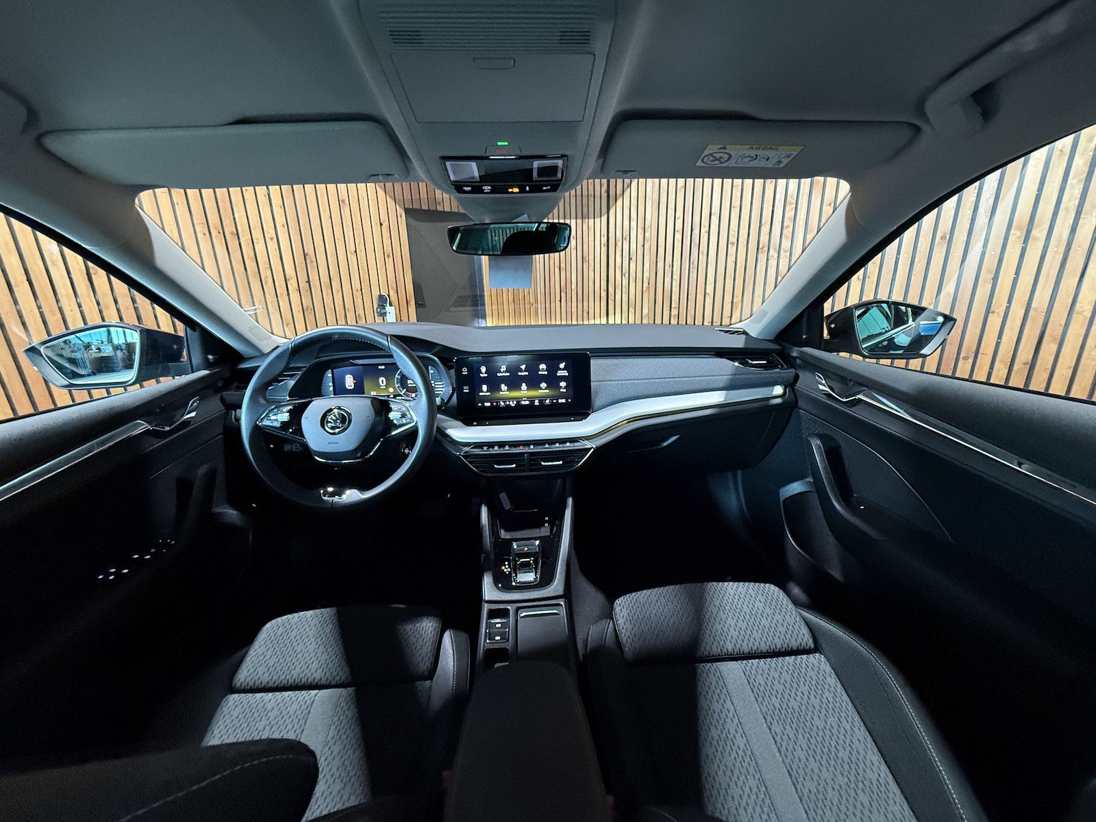 Fahrzeugabbildung SKODA Octavia Combi 2,0 TDI DSG *Navi*LED*ACC*Head*Vir