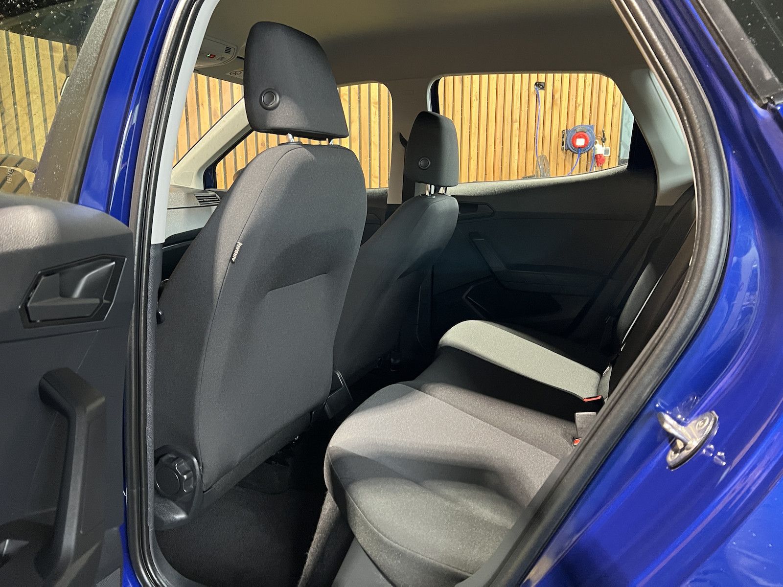 Fahrzeugabbildung SEAT Arona 1,0 TSI *Alu*PDC*Tempo*Sitzhz*Nebel*