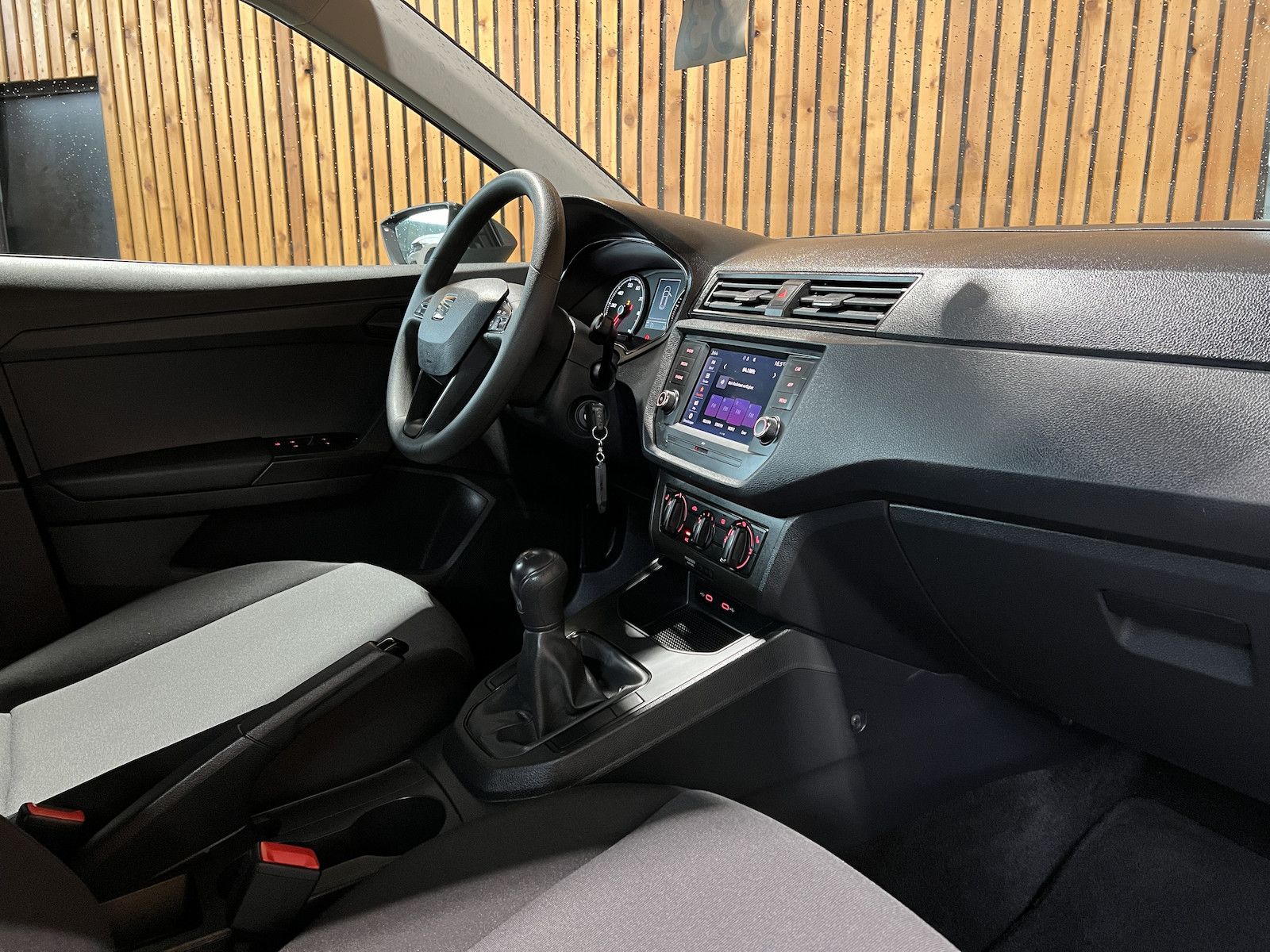 Fahrzeugabbildung SEAT Arona 1,0 TSI *Alu*PDC*Tempo*Sitzhz*Nebel*