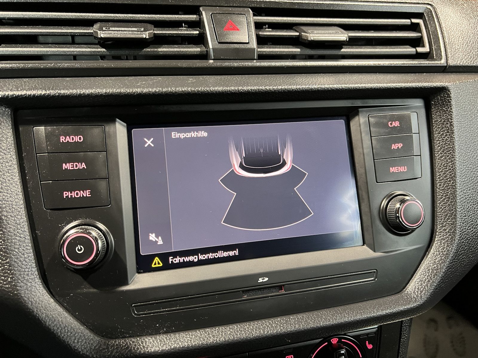 Fahrzeugabbildung SEAT Arona 1,0 TSI *Alu*PDC*Tempo*Sitzhz*Nebel*