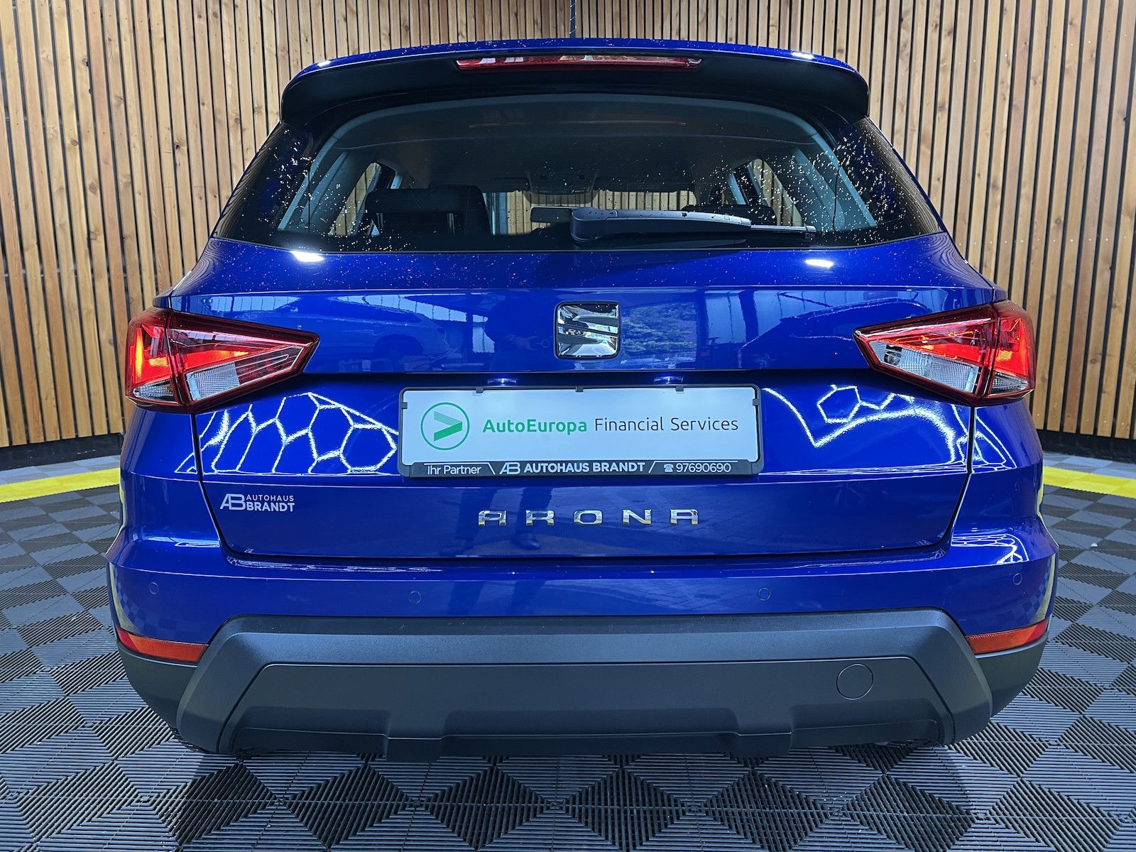 Fahrzeugabbildung SEAT Arona 1,0 TSI *Alu*PDC*Tempo*Sitzhz*Nebel*