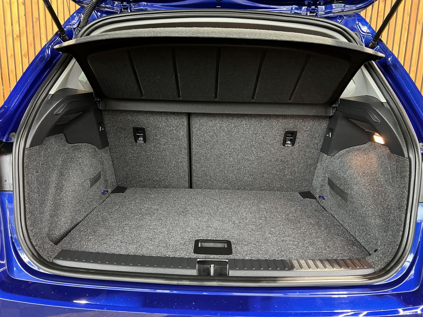 Fahrzeugabbildung SEAT Arona 1,0 TSI *Alu*PDC*Tempo*Sitzhz*Nebel*