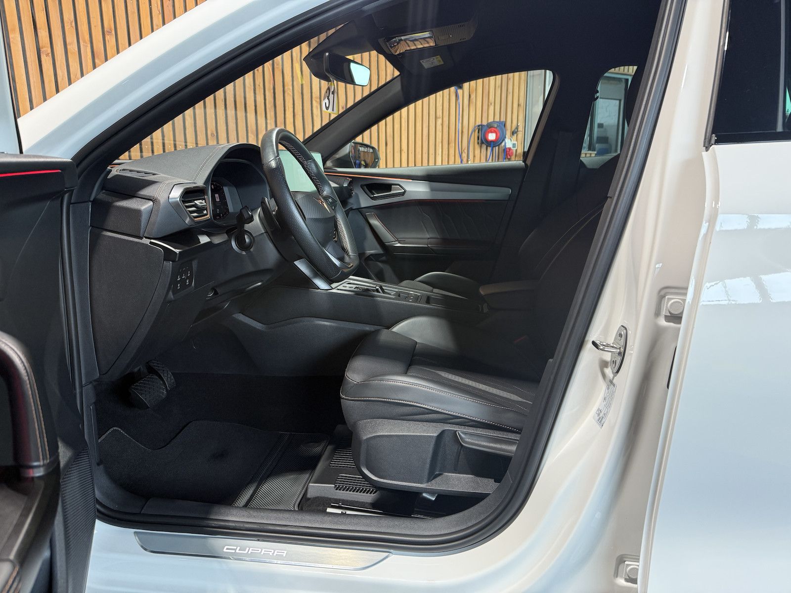 Fahrzeugabbildung CUPRA Formentor 1,5 TSI DSG *Navi*Kam*LED*Virtual*AHK