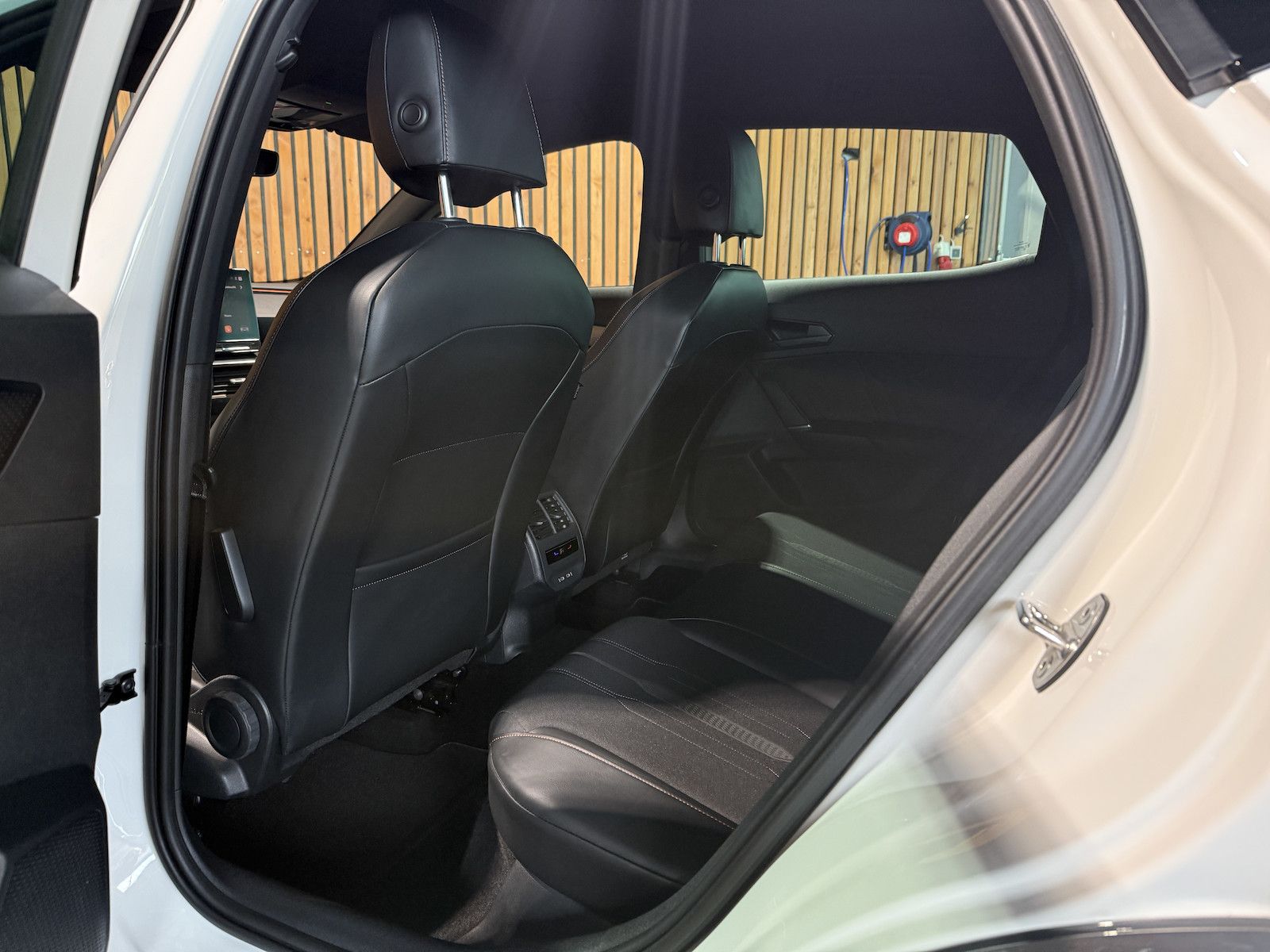 Fahrzeugabbildung CUPRA Formentor 1,5 TSI DSG *Navi*Kam*LED*Virtual*AHK