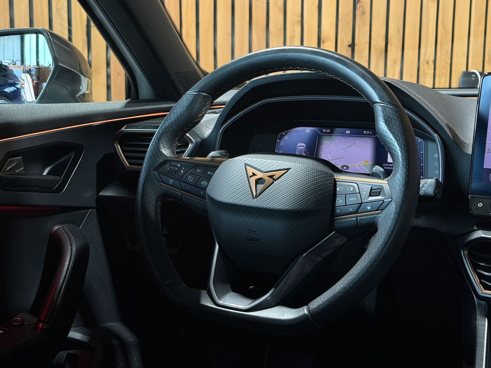 Fahrzeugabbildung CUPRA Formentor 1,5 TSI DSG *Navi*Kam*LED*Virtual*AHK