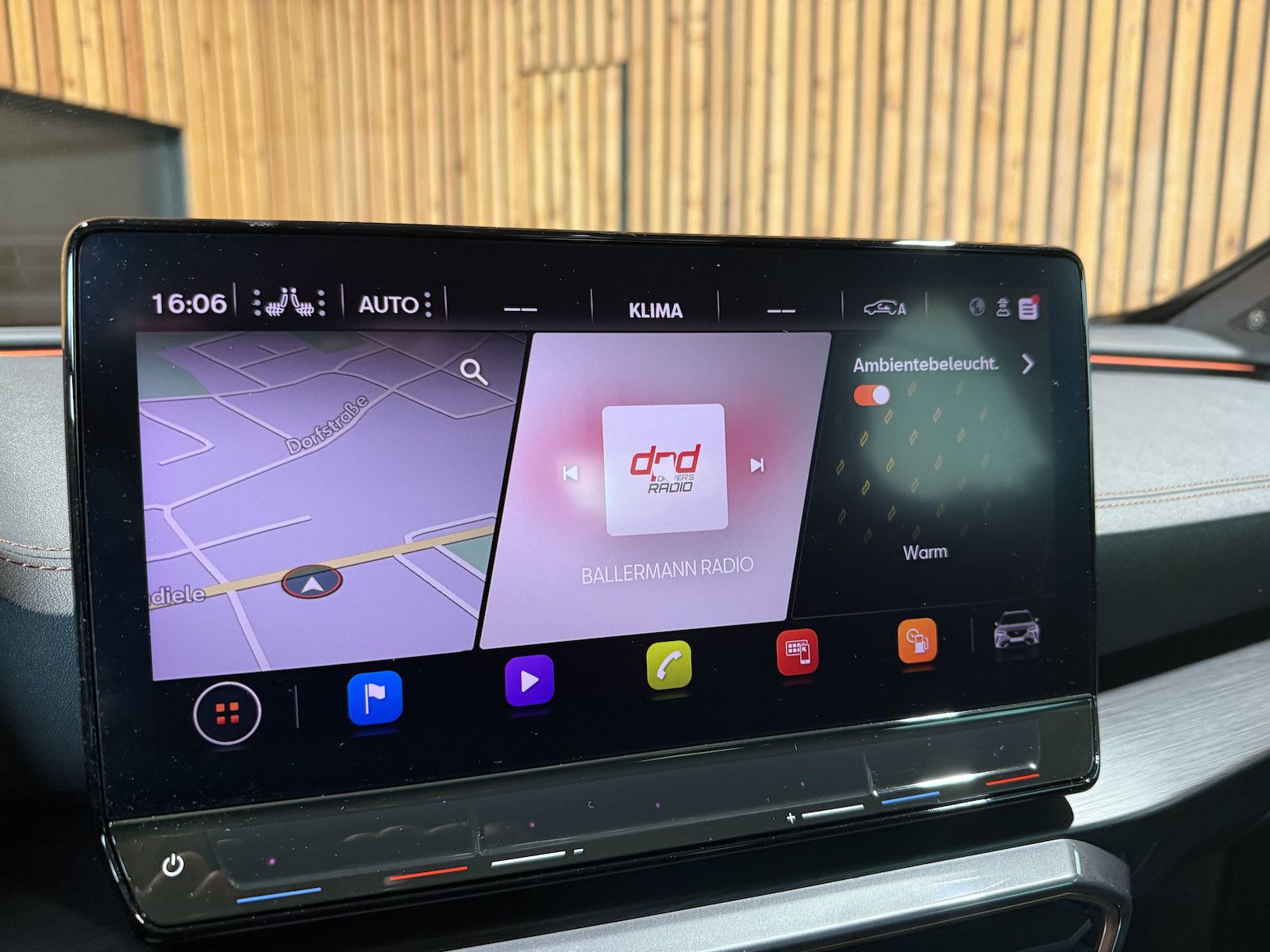 Fahrzeugabbildung CUPRA Formentor 1,5 TSI DSG *Navi*Kam*LED*Virtual*AHK