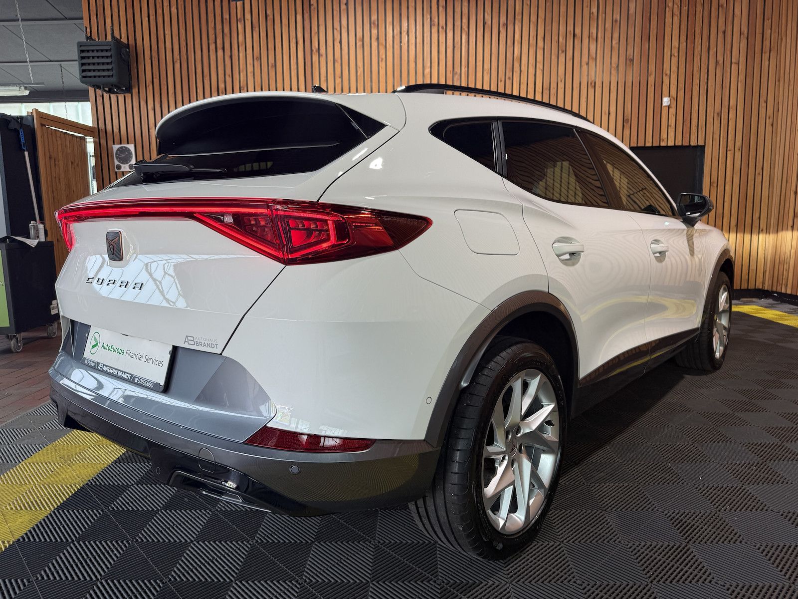 Fahrzeugabbildung CUPRA Formentor 1,5 TSI DSG *Navi*Kam*LED*Virtual*AHK