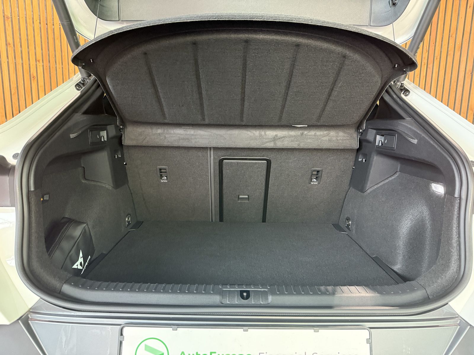 Fahrzeugabbildung CUPRA Formentor 1,5 TSI DSG *Navi*Kam*LED*Virtual*AHK