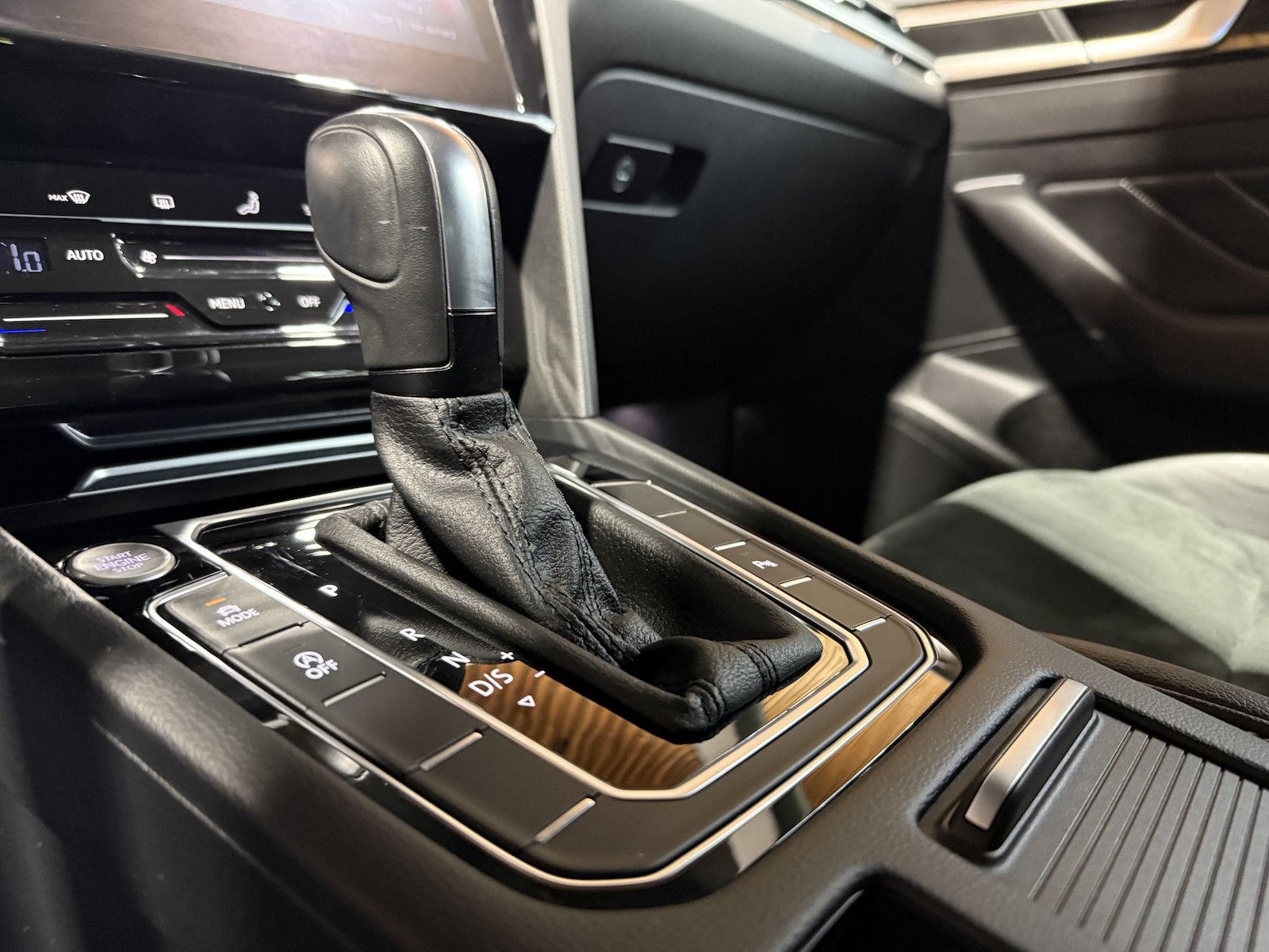 Fahrzeugabbildung Volkswagen Arteon Shooting B. TDI *Navi*LED*Virtual*Kam*AHK