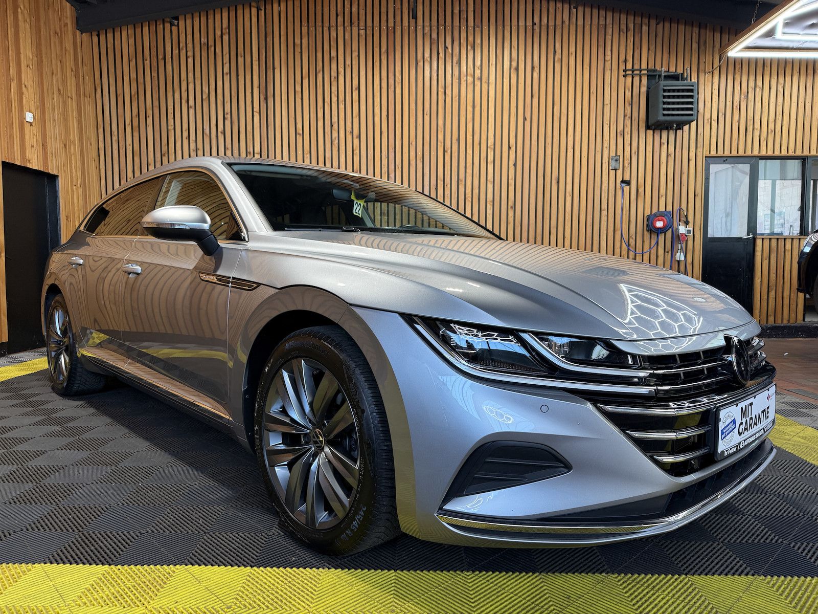 Fahrzeugabbildung Volkswagen Arteon Shooting B. TDI *Navi*LED*Virtual*Kam*AHK