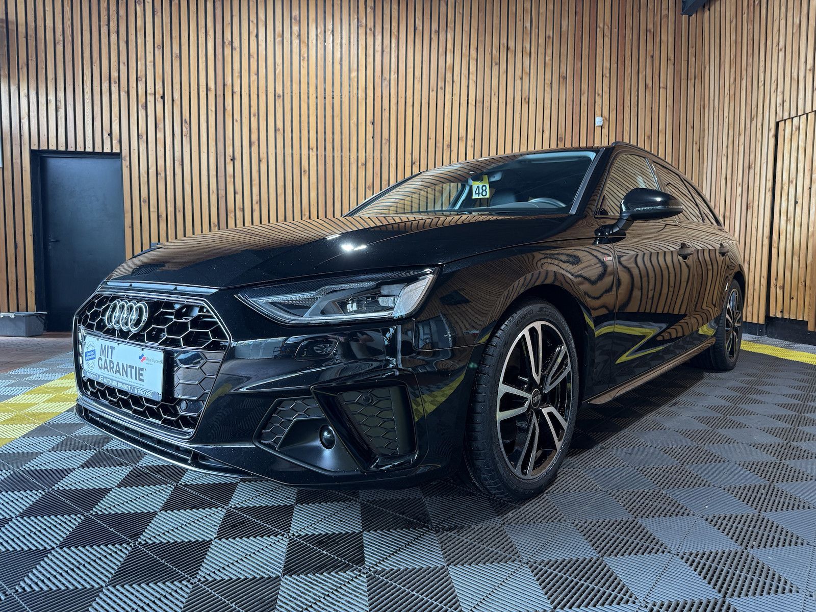 Audi A4 Avant S Line TDI Aut. *Navi+*ACC*Kam*LED*Keyl