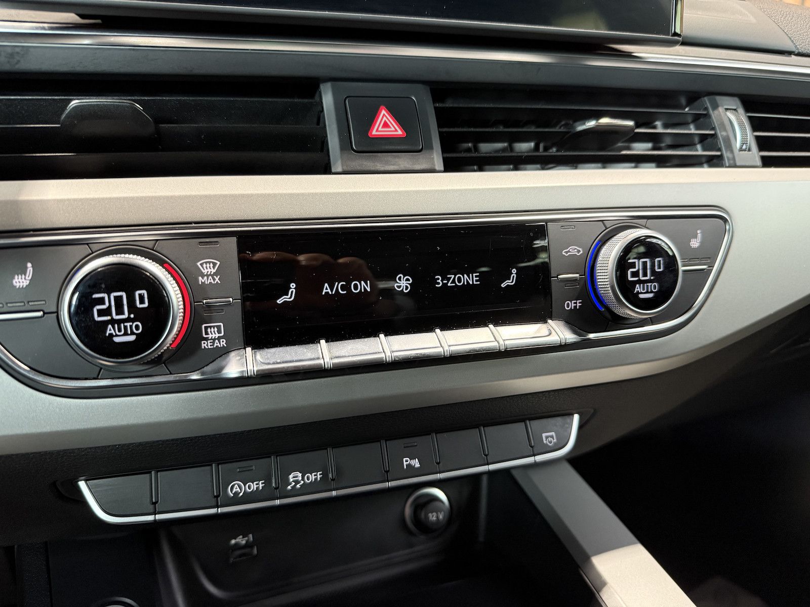 Fahrzeugabbildung Audi A4 Avant S Line TDI Aut. *Navi+*ACC*Kam*LED*Keyl