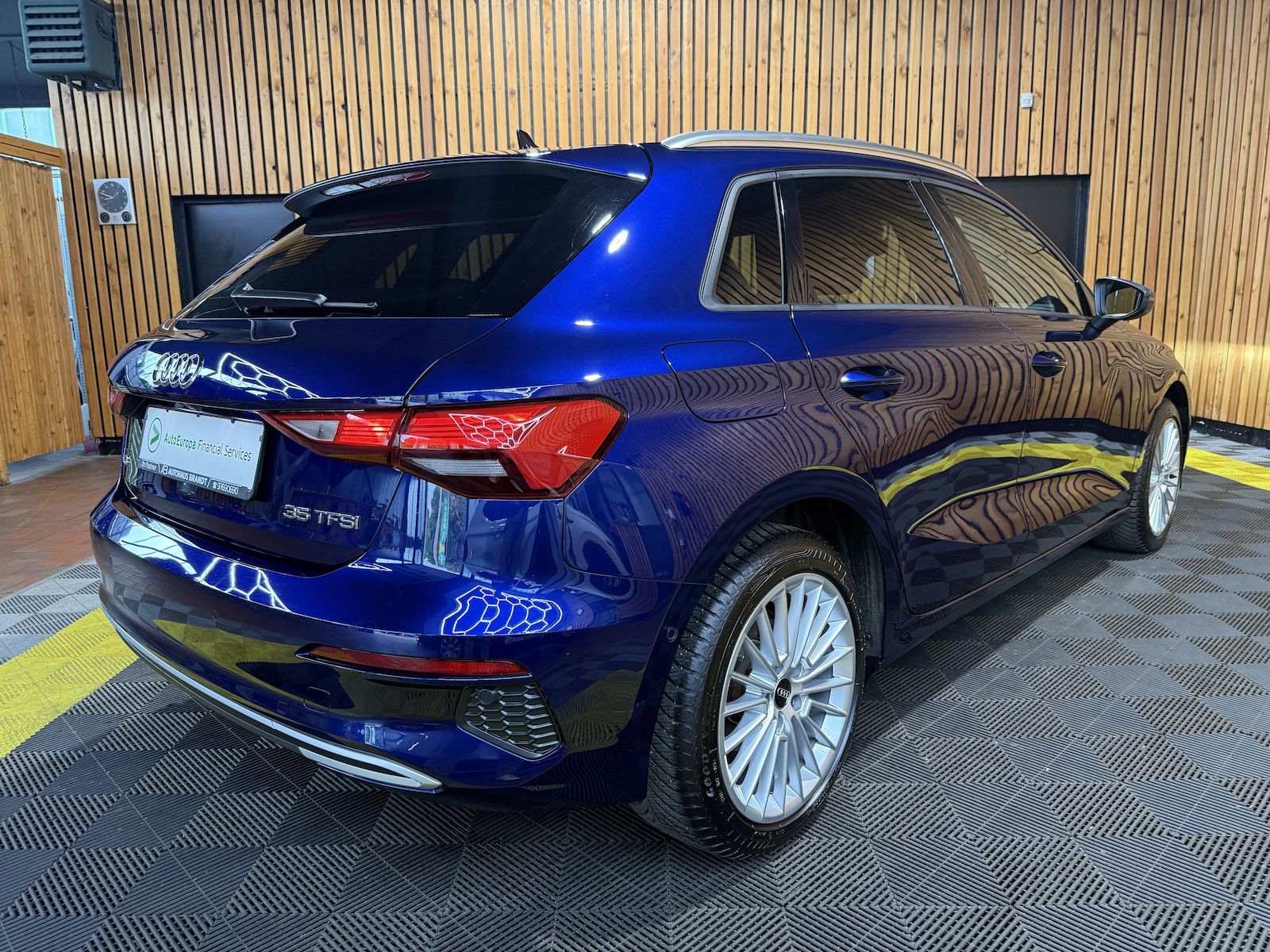 Fahrzeugabbildung Audi A3 Sportback advanced TFSI *Navi*LED*Kam*Virtual